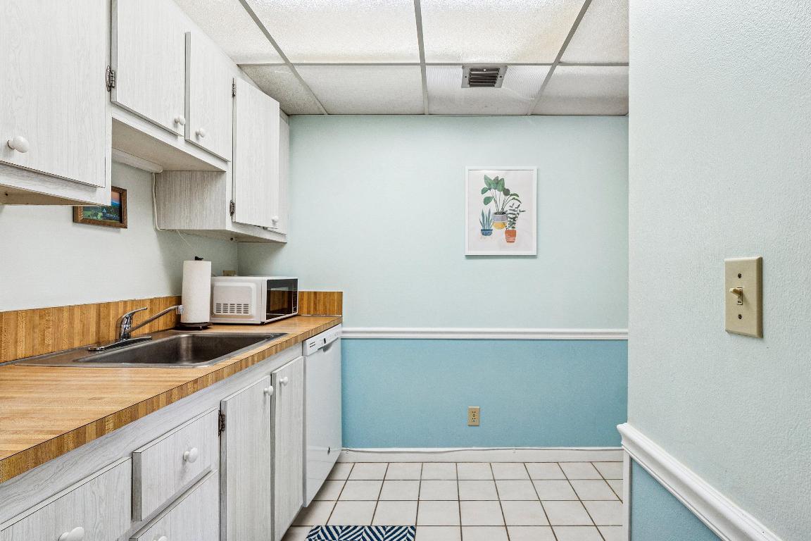 FAIRVIEW VILLAS CONDO - Residential