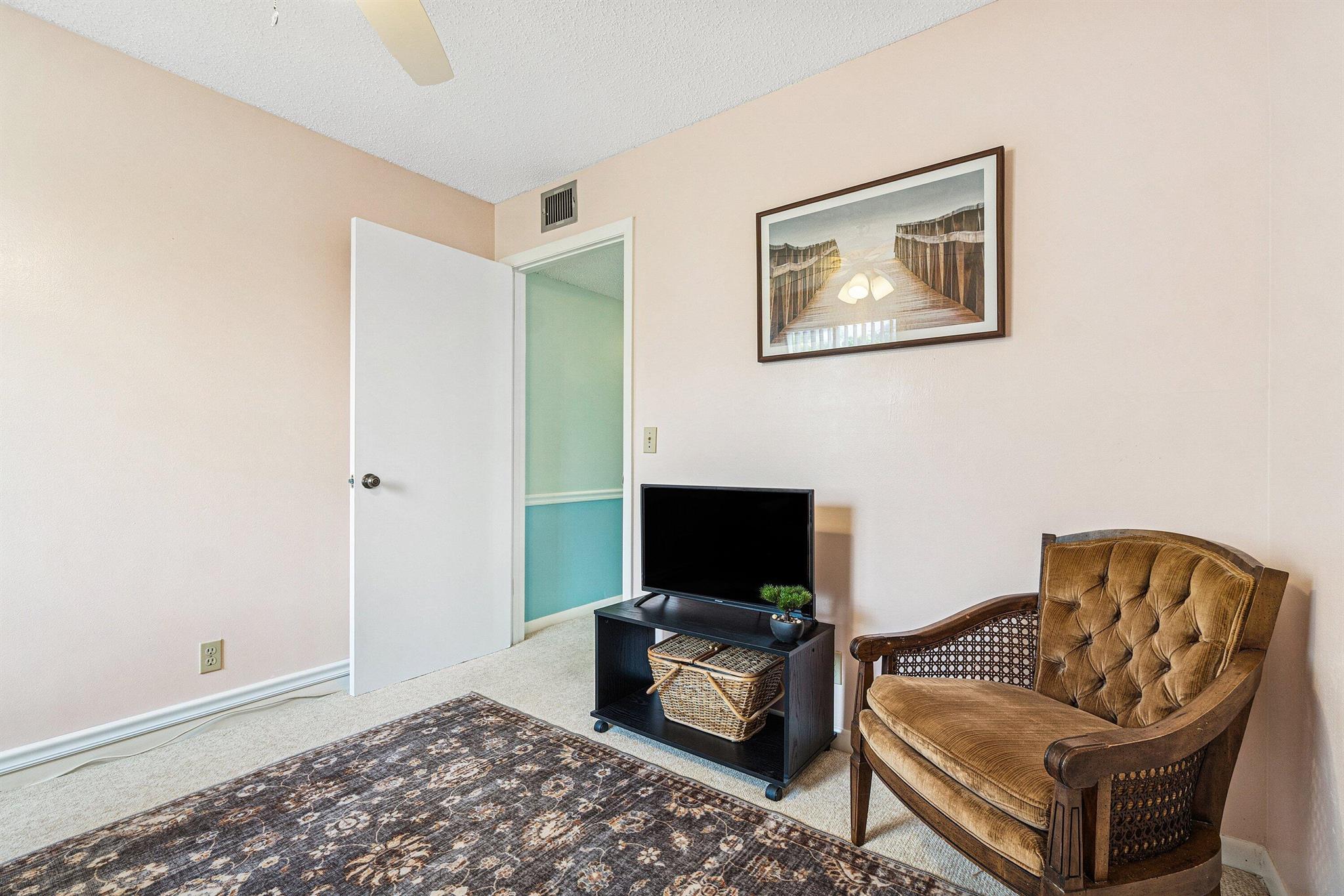 FAIRVIEW VILLAS CONDO - Residential