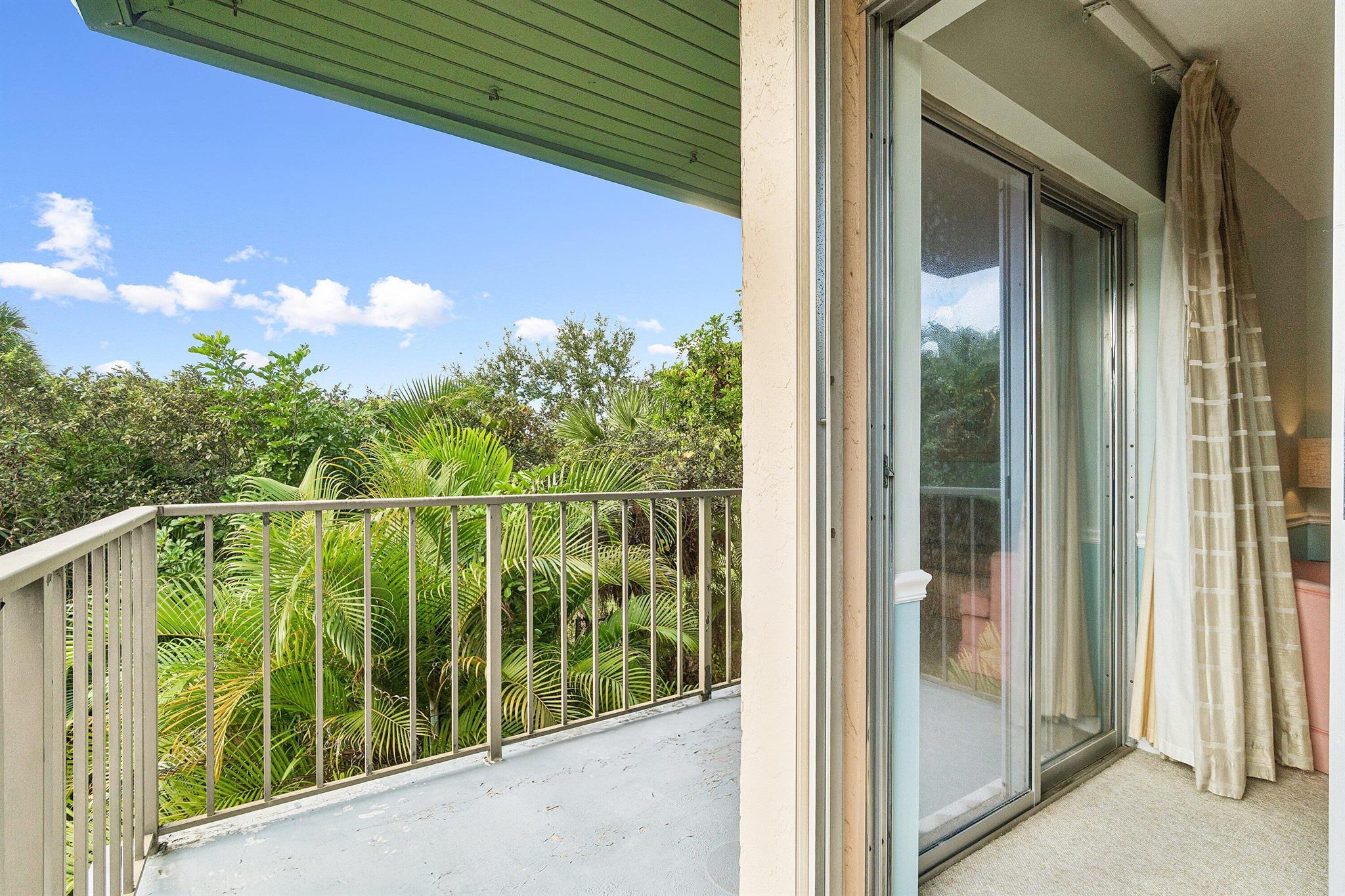 FAIRVIEW VILLAS CONDO - Residential