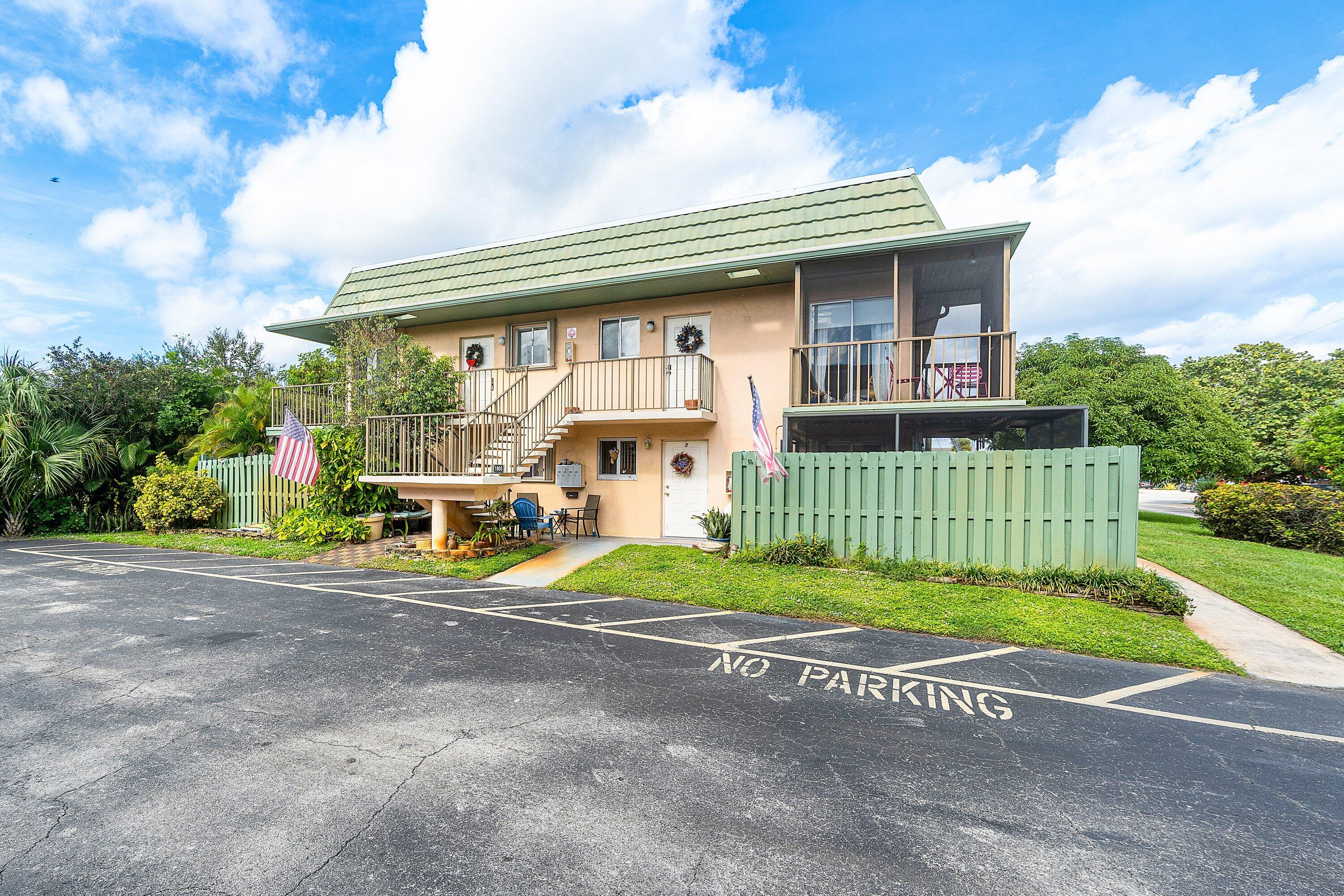 FAIRVIEW VILLAS CONDO - Residential