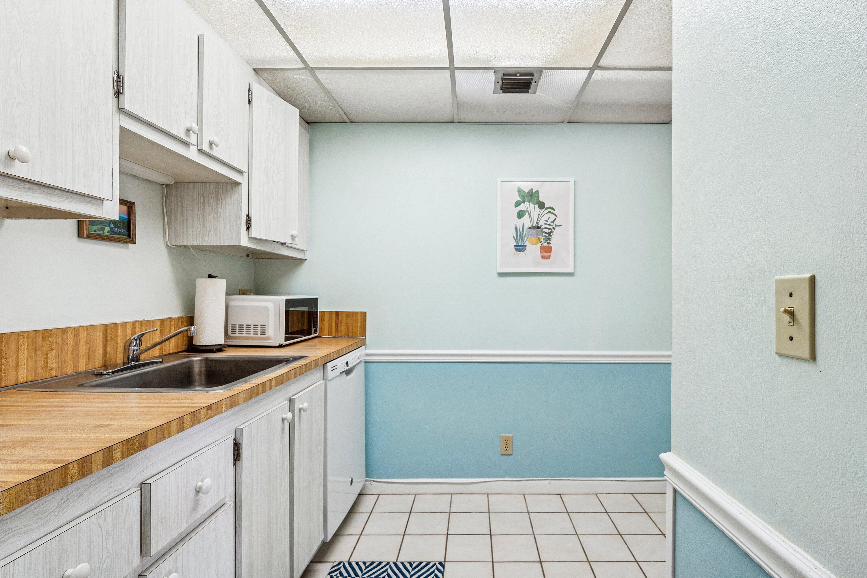 FAIRVIEW VILLAS CONDO - Residential