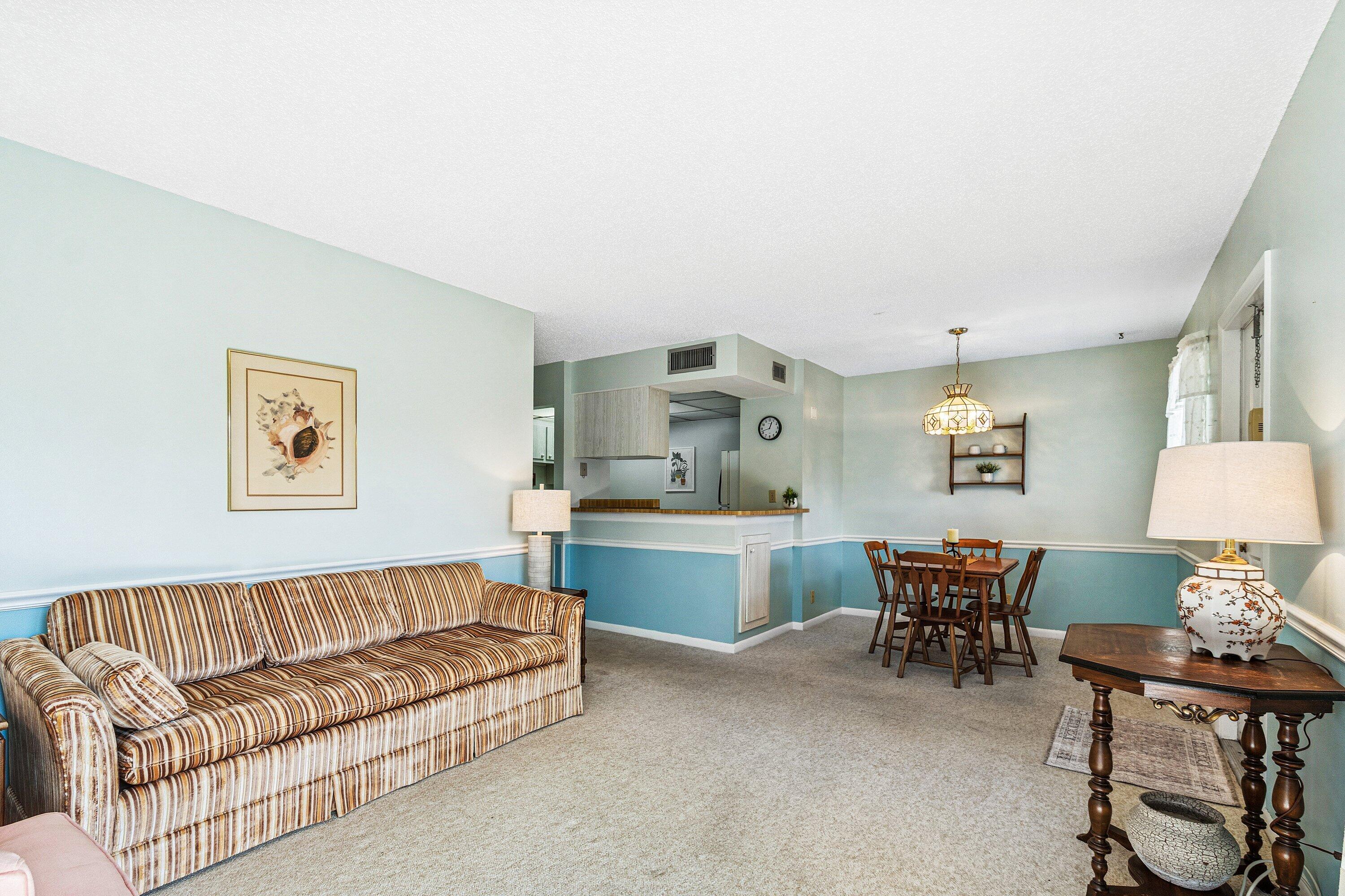 FAIRVIEW VILLAS CONDO - Residential