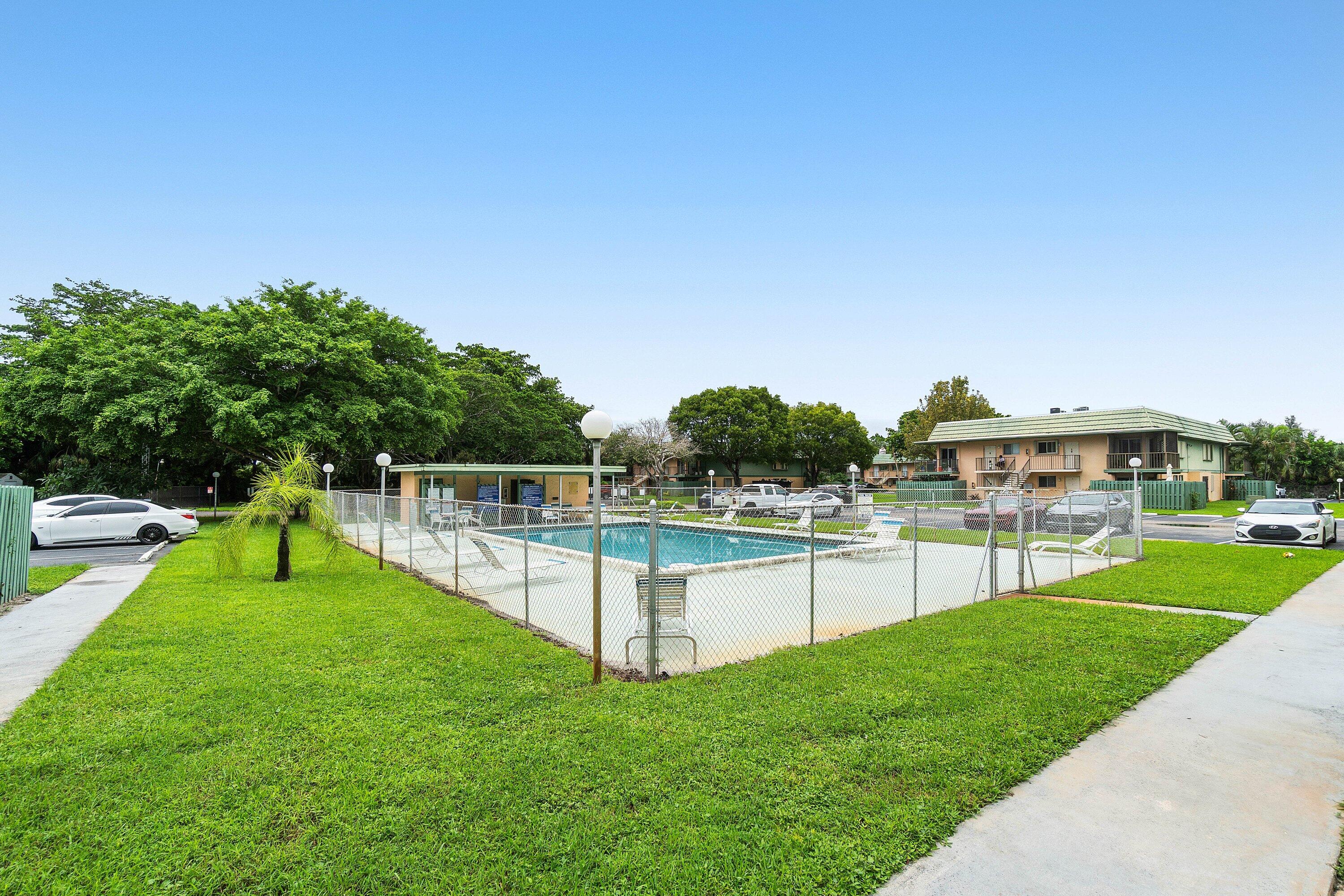 FAIRVIEW VILLAS CONDO - Residential