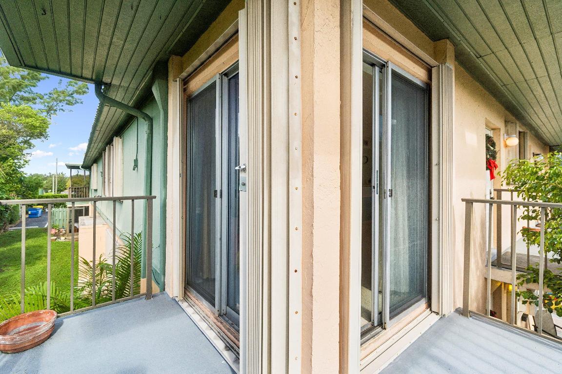 FAIRVIEW VILLAS CONDO - Residential