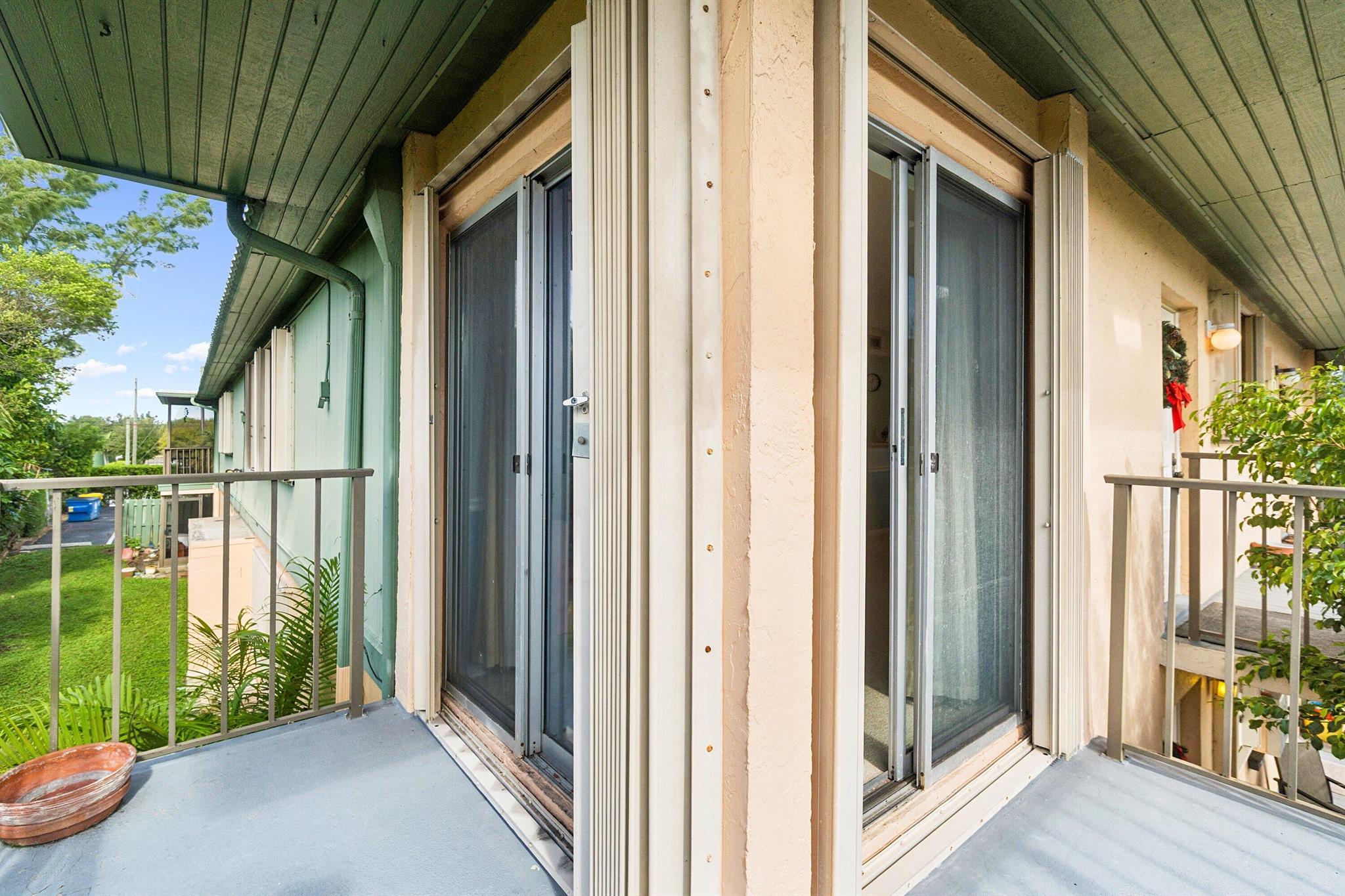 FAIRVIEW VILLAS CONDO - Residential