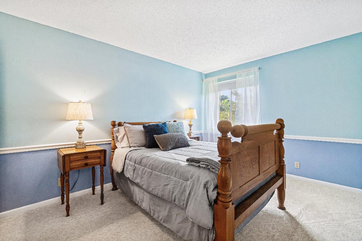 FAIRVIEW VILLAS CONDO - Residential