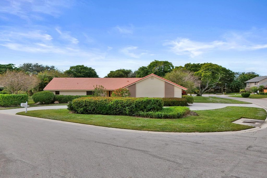 Photo of 6432 Pine Jog Avenue, Boca Raton, FL 33433 (MLS # R11146169)