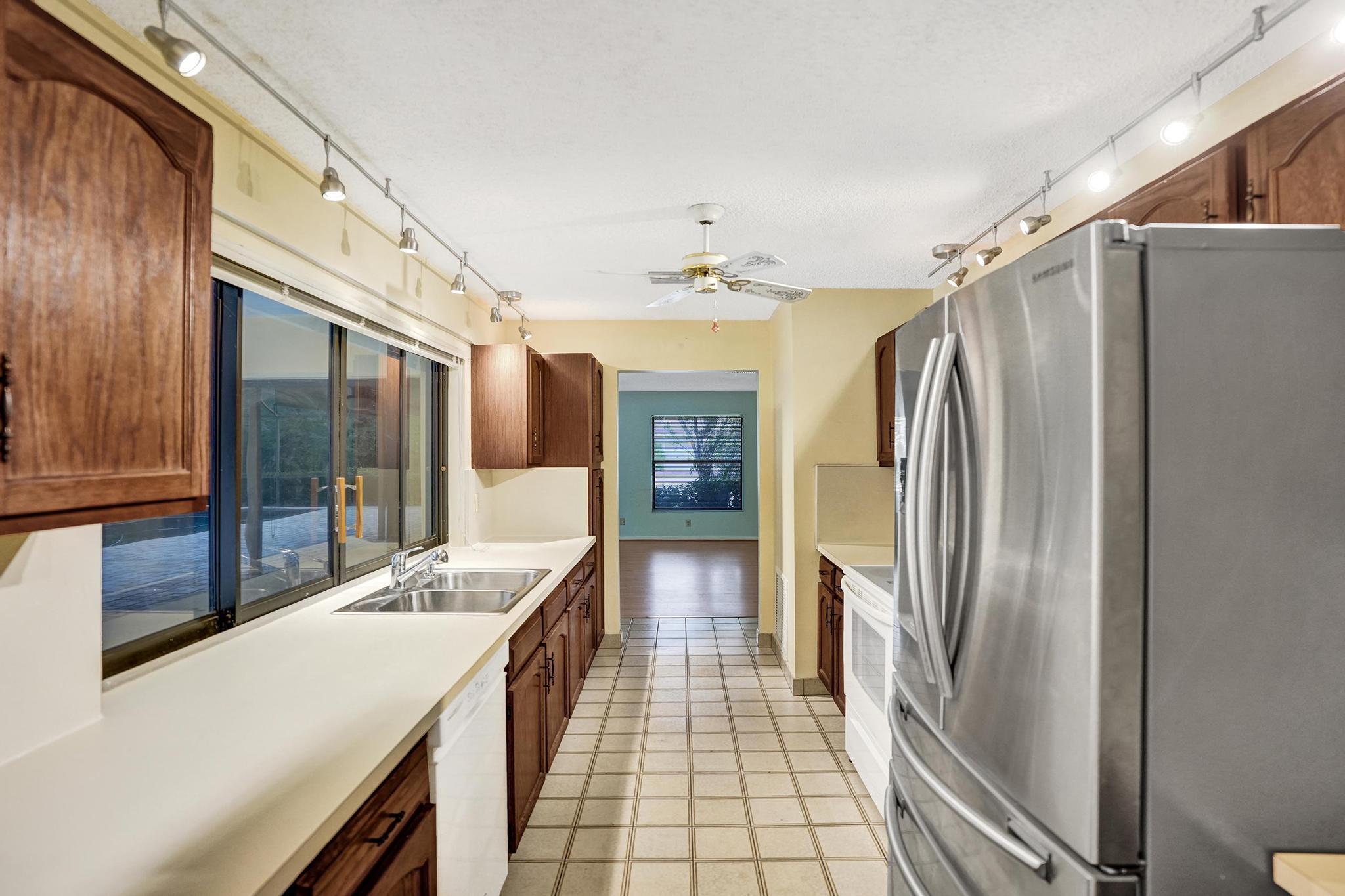 PINES AT BOCA DEL MAR - Residential