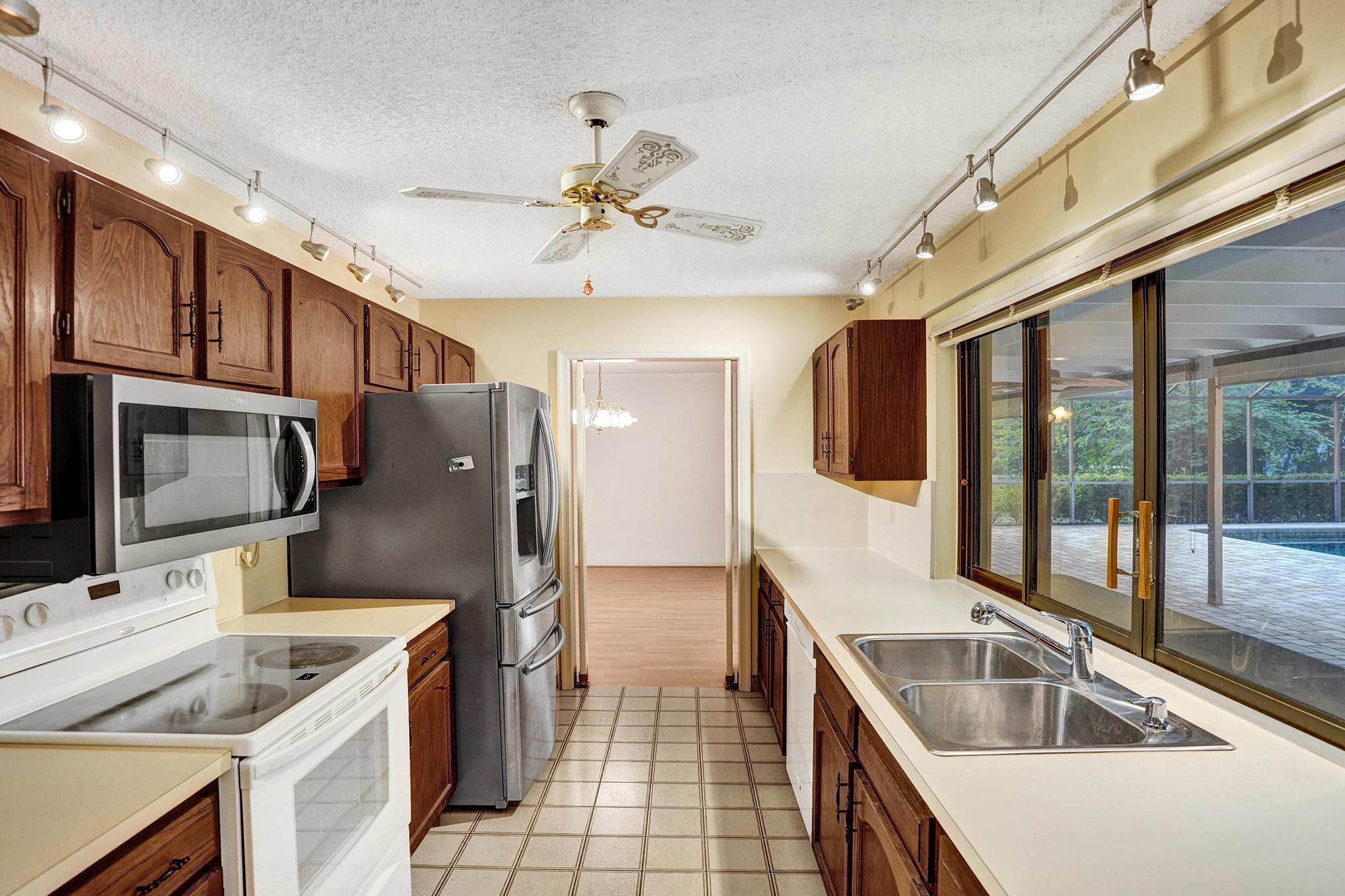 PINES AT BOCA DEL MAR - Residential