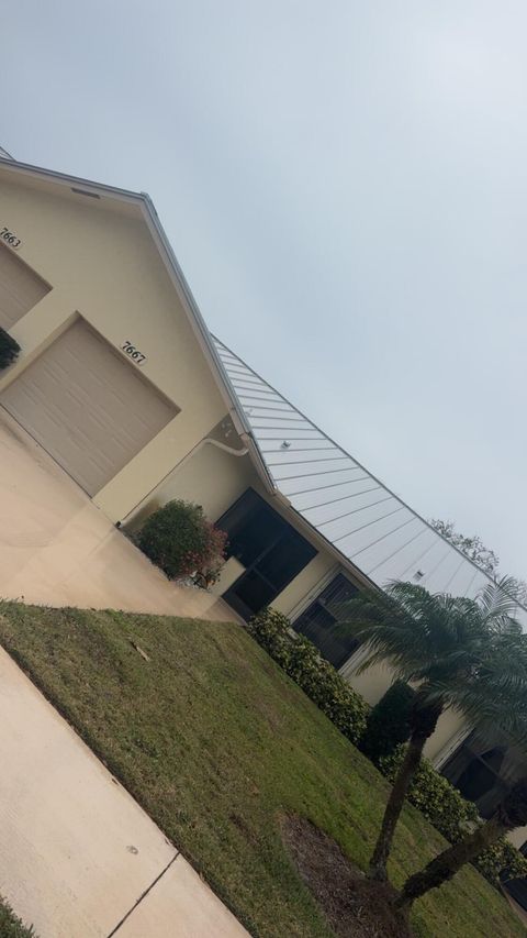 7667 SE Sugar Sand Circle Hobe Sound FL 33455