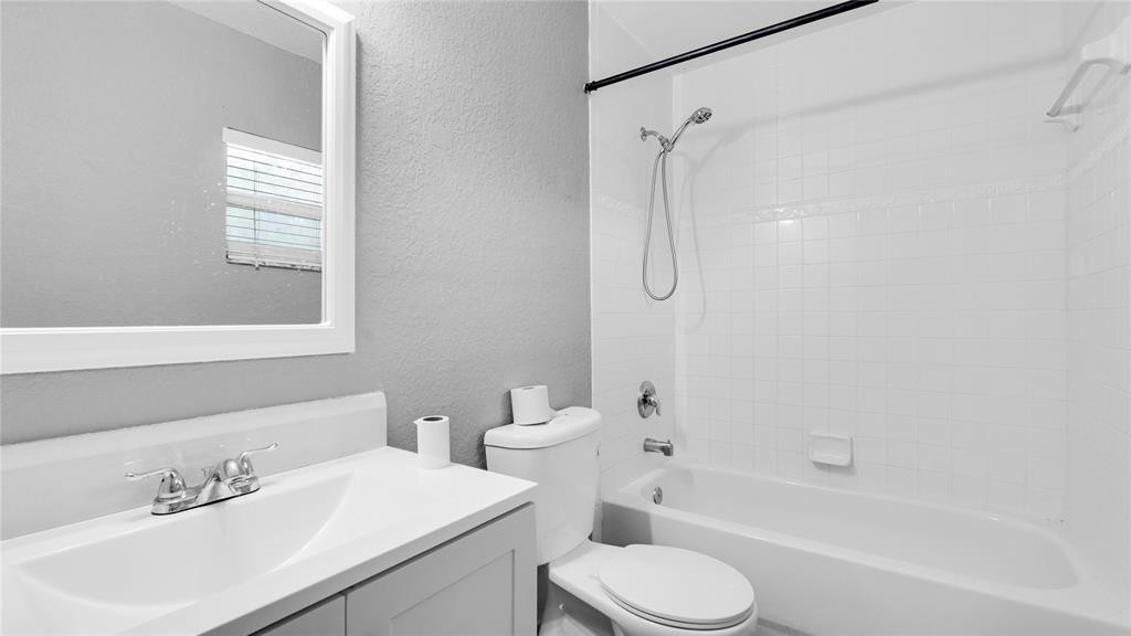 AVONDALE 6-29 B - Residential