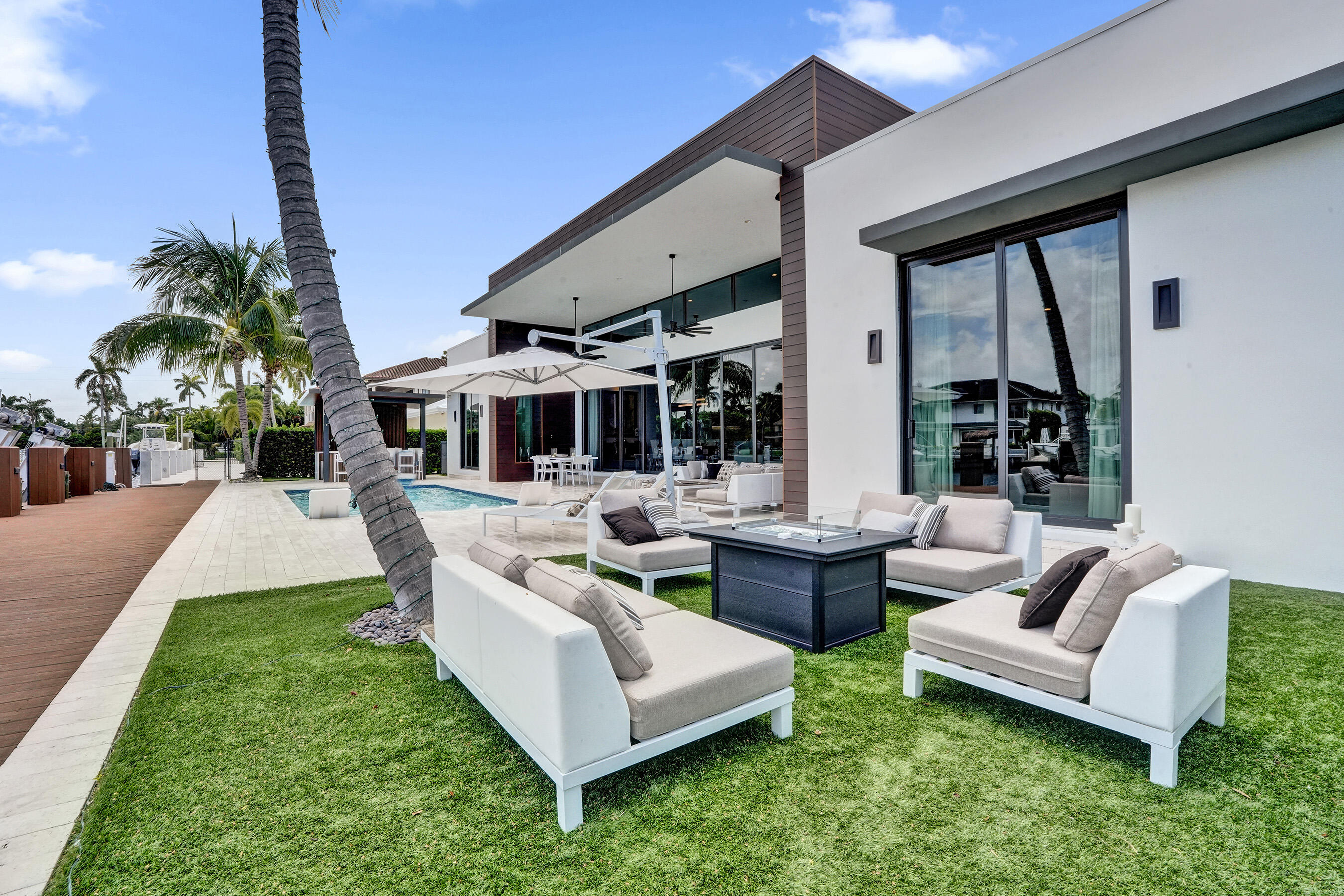 CORAL RIDGE COUNTRY CLUB - Residential