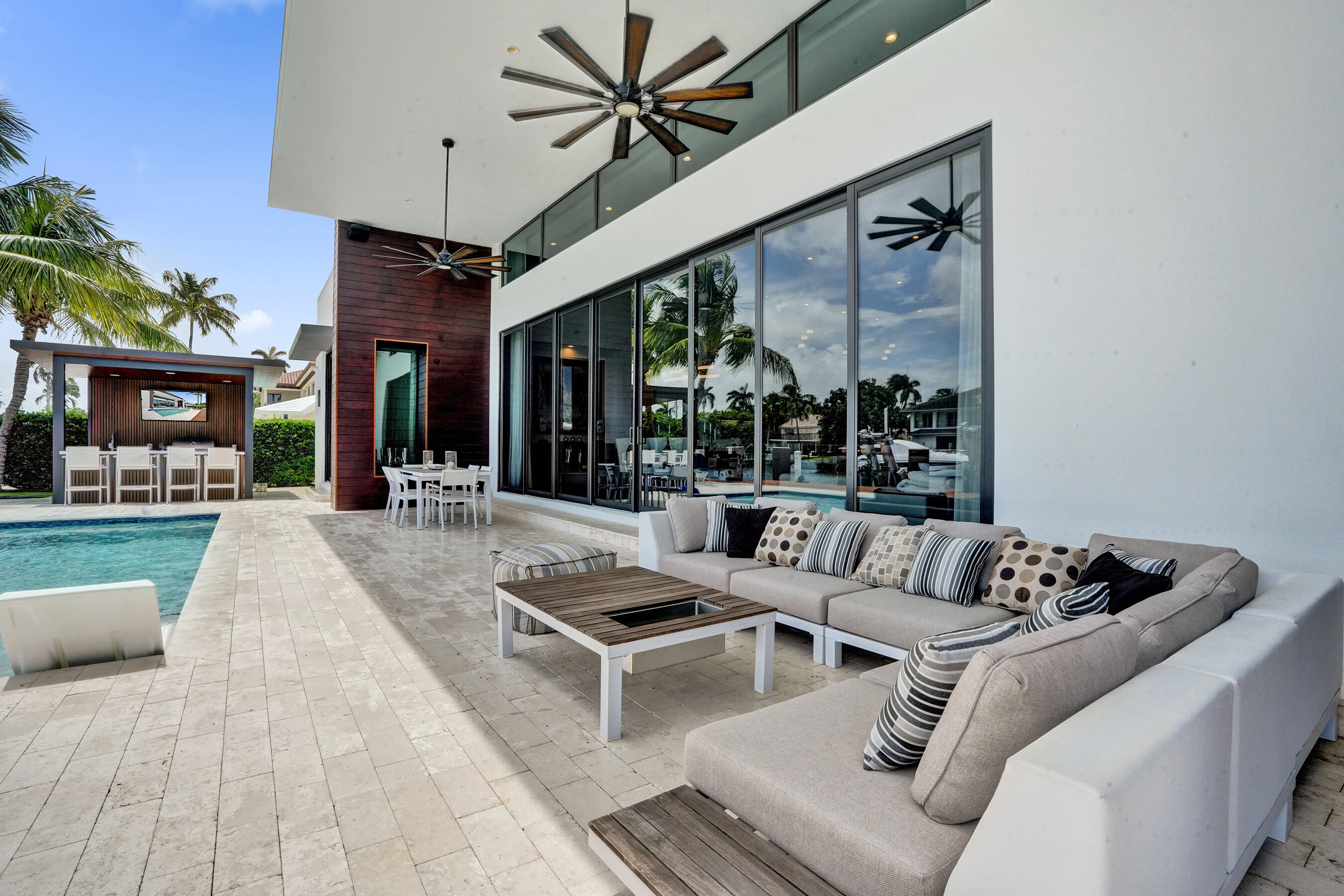 CORAL RIDGE COUNTRY CLUB - Residential