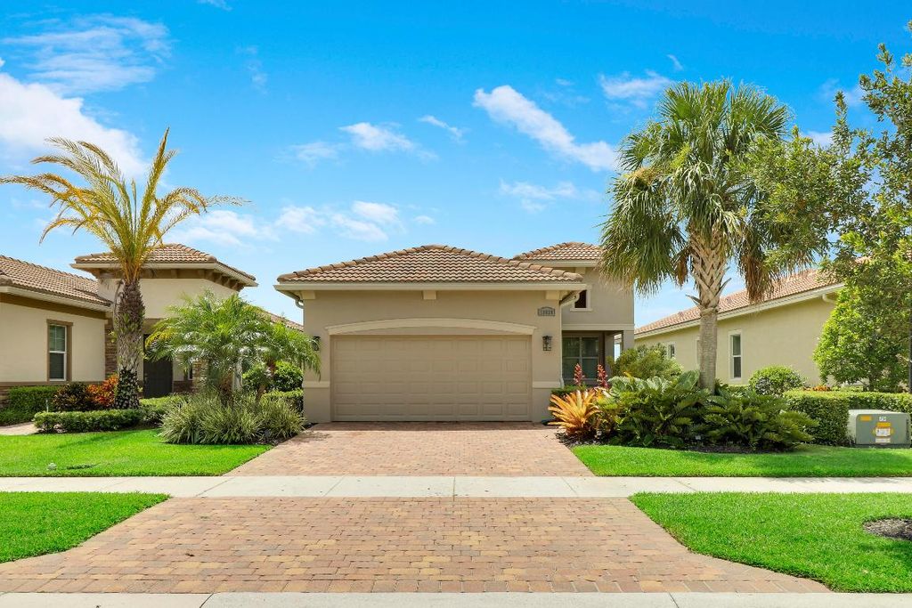 Photo of 19020 SW Positano Way, Port Saint Lucie, FL 34986 (MLS # R10904015)