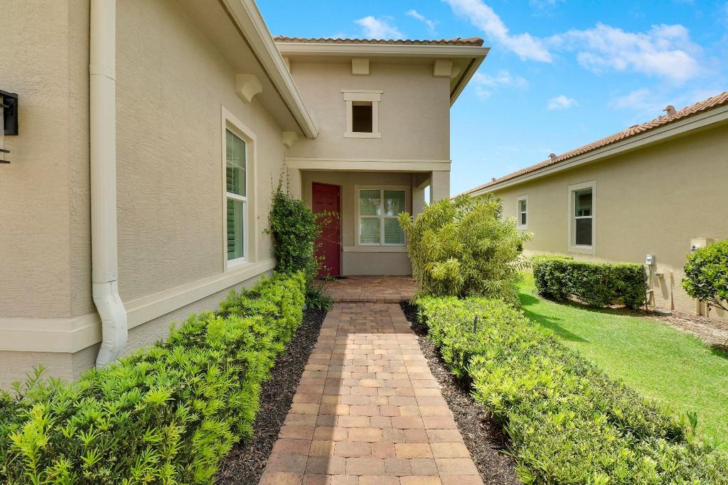 Photo of 19020 SW Positano Way, Port Saint Lucie, FL 34986 (MLS # R10904015)