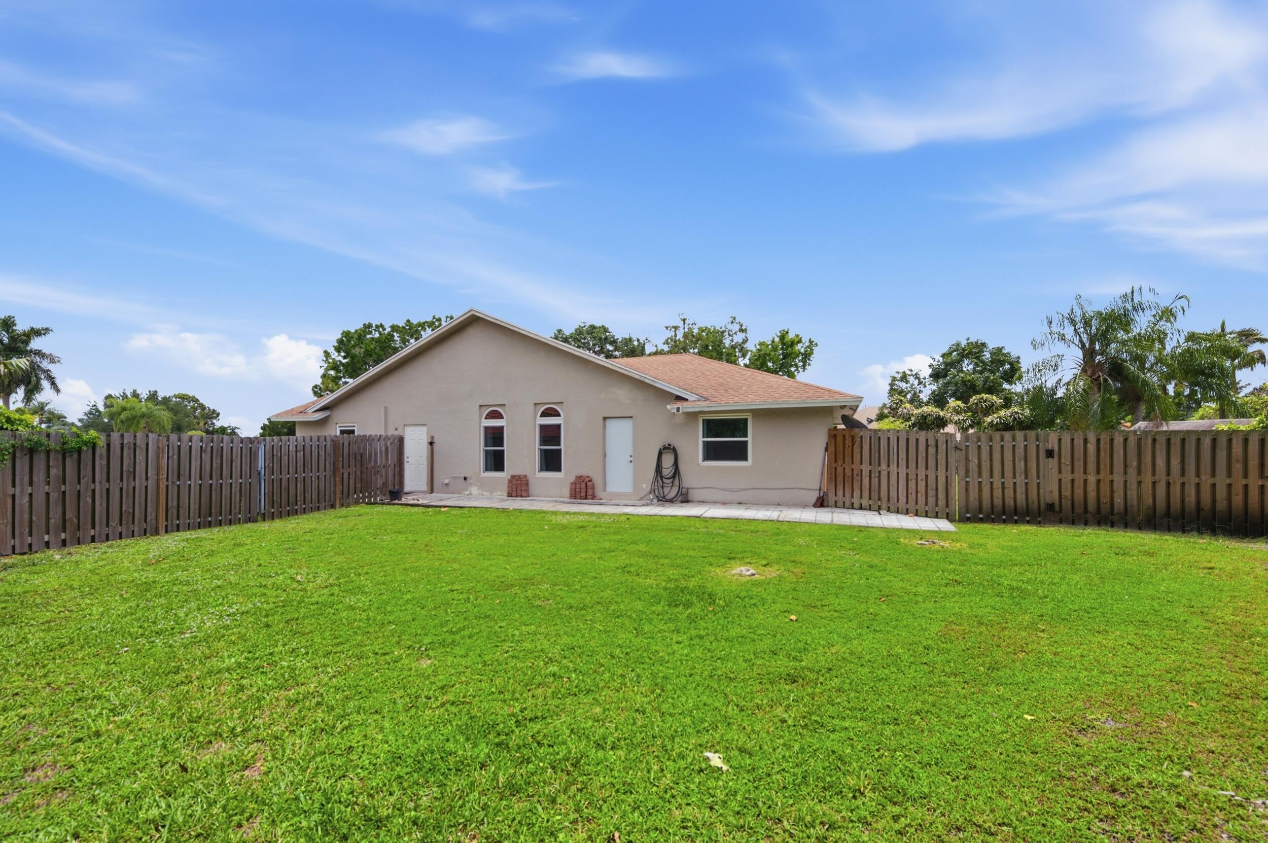 EASTWOOD OF WELLINGTON 3 - Residential