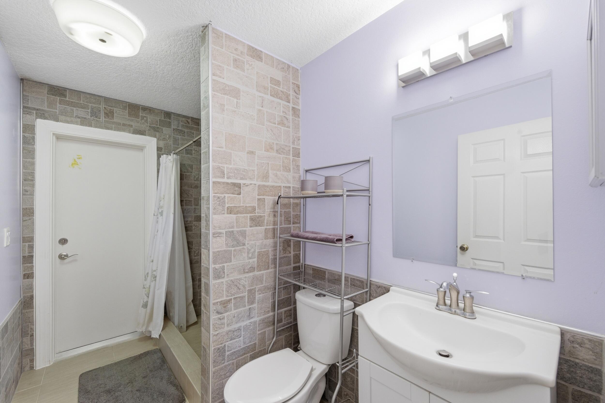 EASTWOOD OF WELLINGTON 3 - Residential