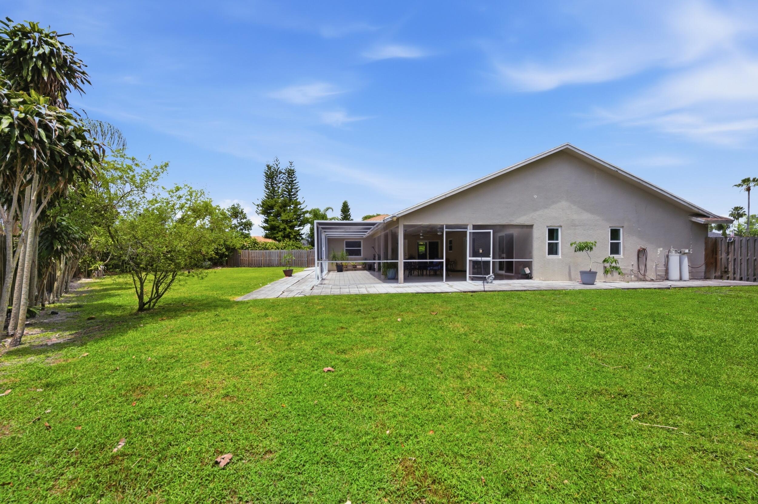 EASTWOOD OF WELLINGTON 3 - Residential
