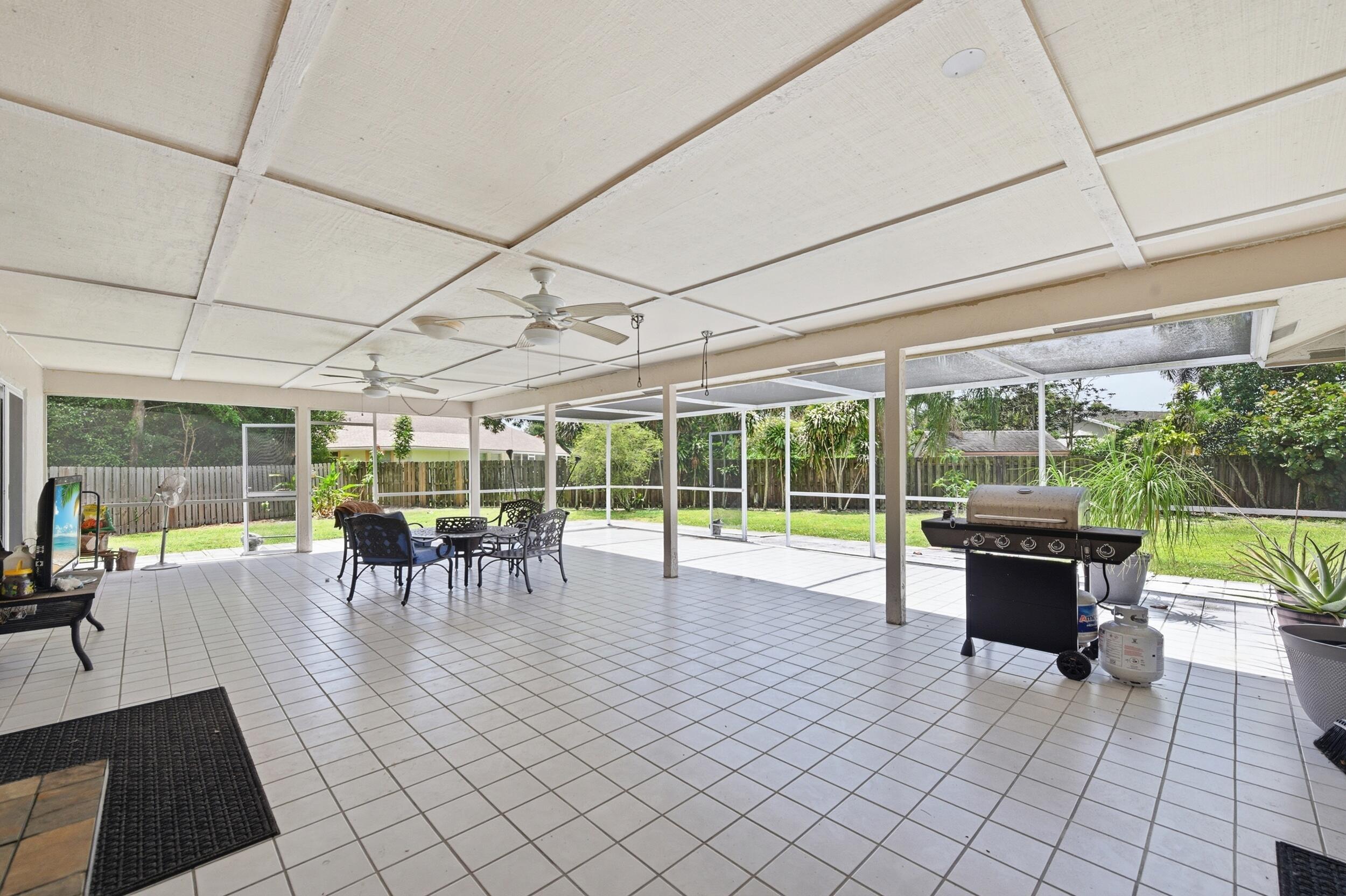 EASTWOOD OF WELLINGTON 3 - Residential
