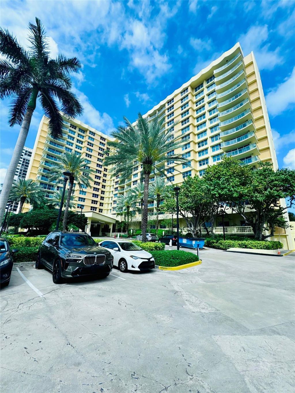 Photo of 2501 S Ocean Drive #1005, Hollywood, FL 33019 (MLS # B26043257)