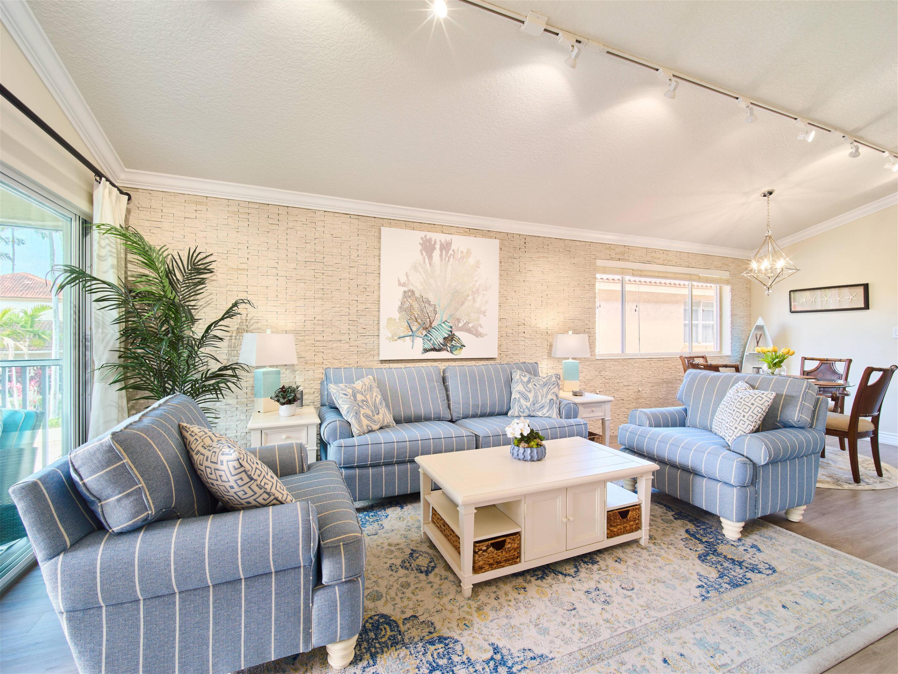 Sterling Villages of Palm Beach Lakes - Residential