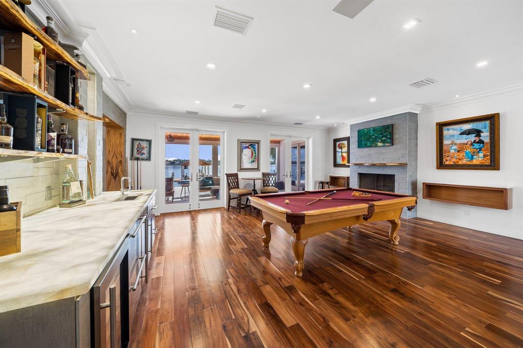 TEQUESTA COUNTRY CLUB - Residential