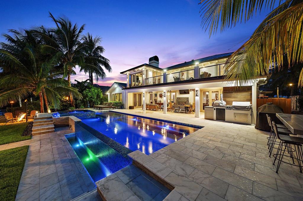 TEQUESTA COUNTRY CLUB - Residential