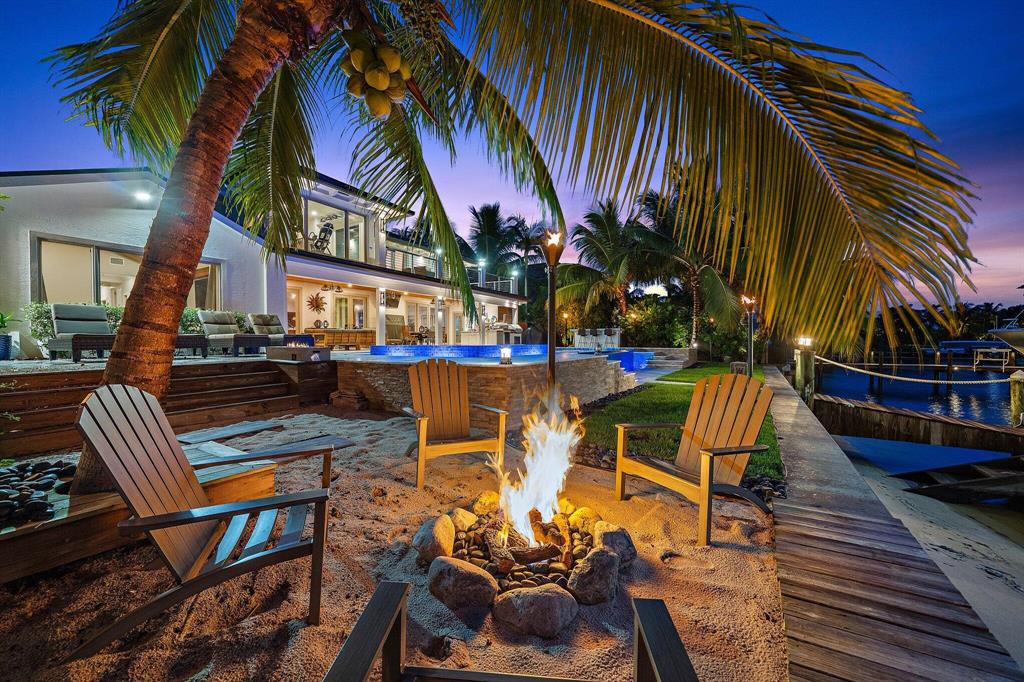 TEQUESTA COUNTRY CLUB - Residential