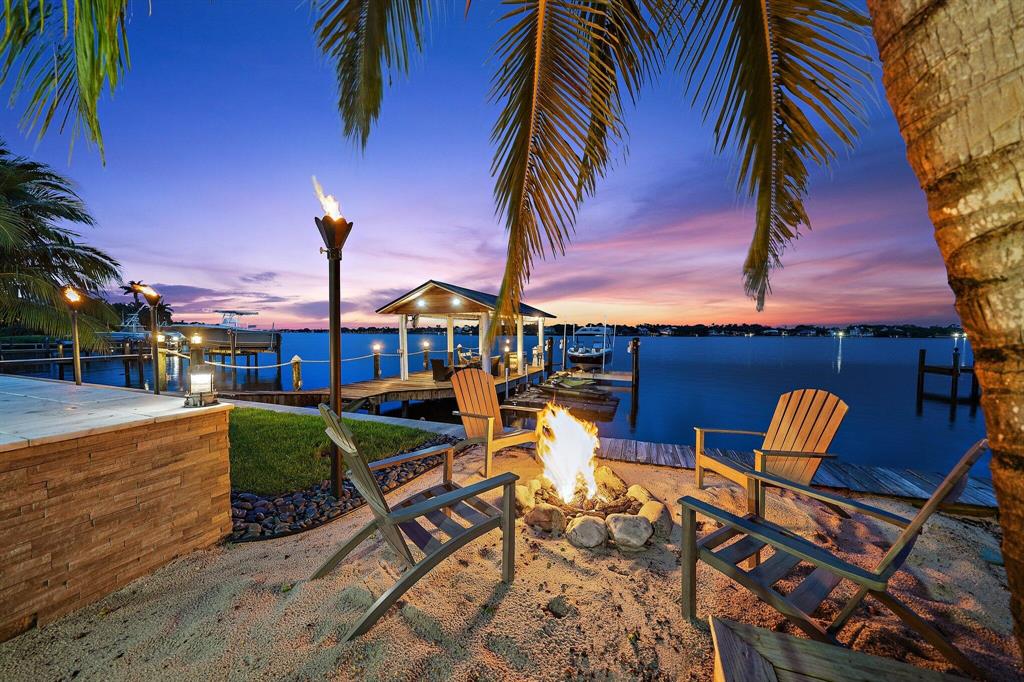 TEQUESTA COUNTRY CLUB - Residential