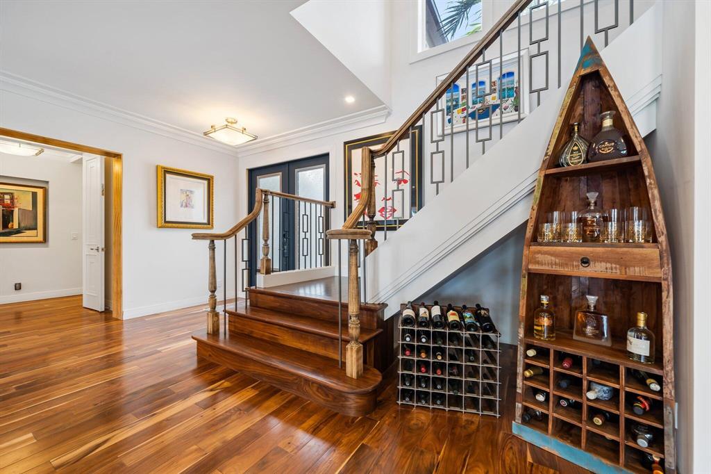 TEQUESTA COUNTRY CLUB - Residential