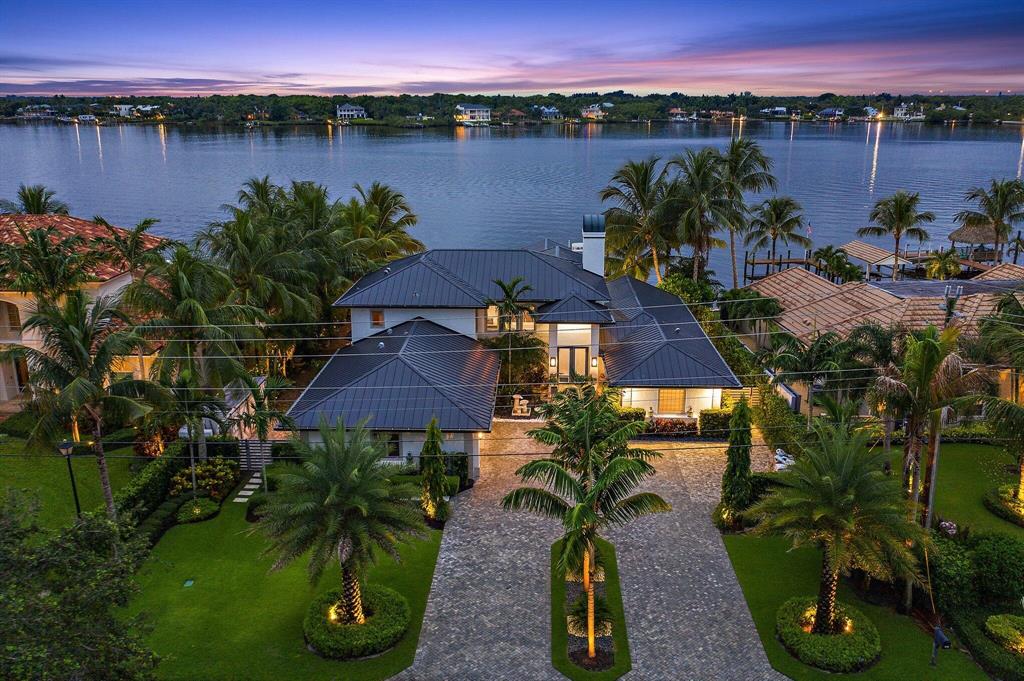 TEQUESTA COUNTRY CLUB - Residential