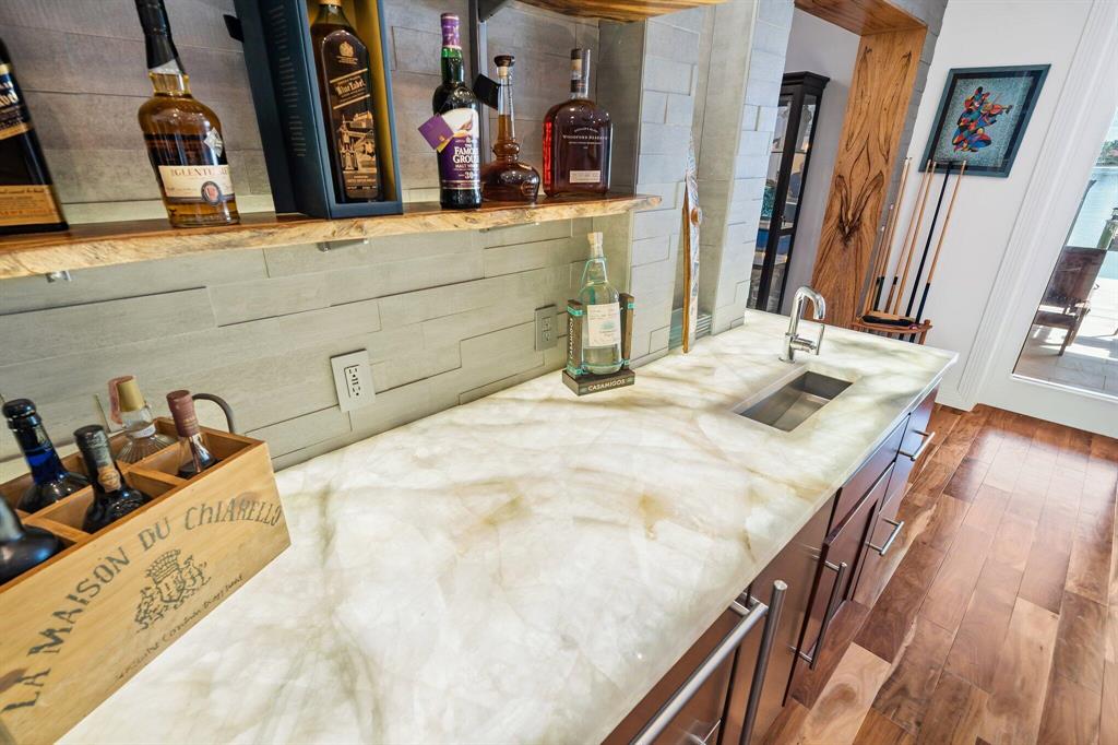 TEQUESTA COUNTRY CLUB - Residential