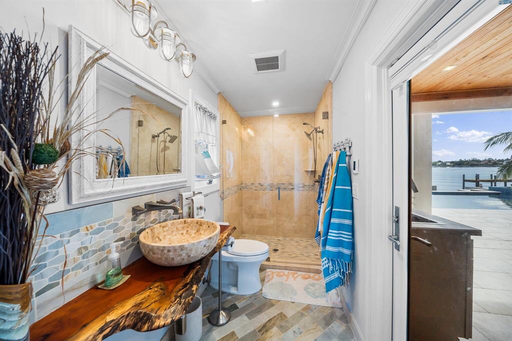 TEQUESTA COUNTRY CLUB - Residential