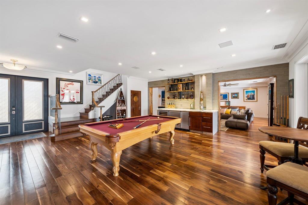 TEQUESTA COUNTRY CLUB - Residential