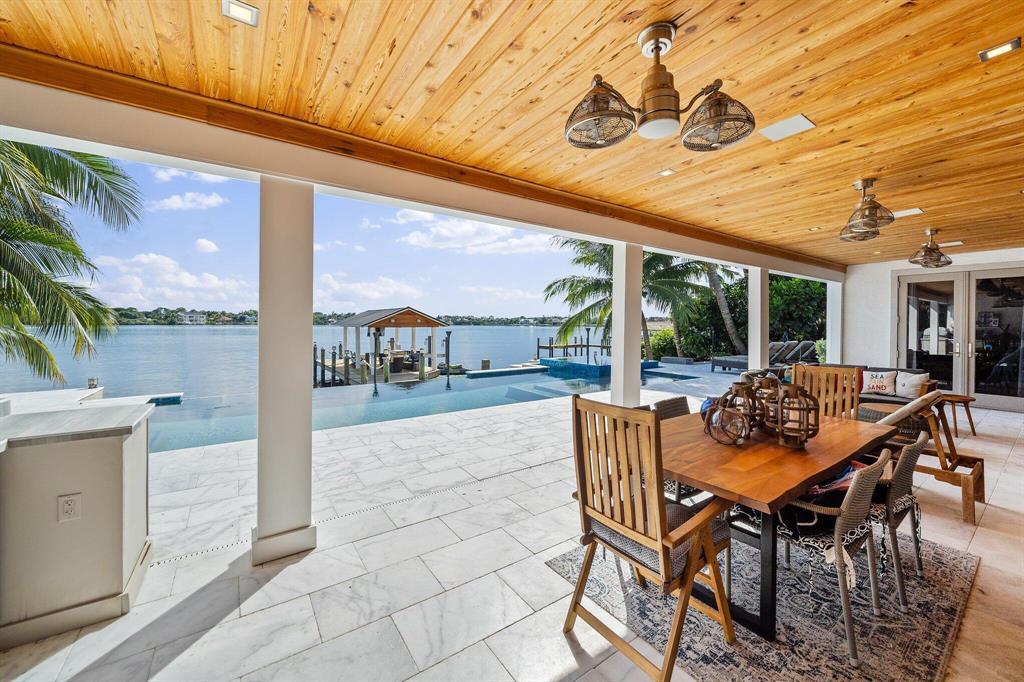 TEQUESTA COUNTRY CLUB - Residential