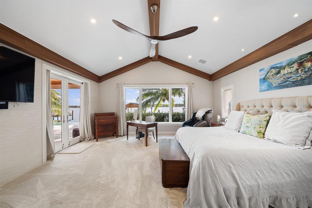 TEQUESTA COUNTRY CLUB - Residential