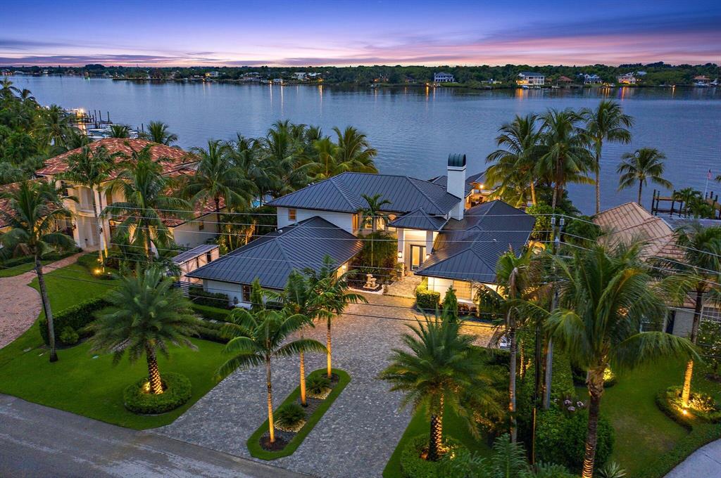 TEQUESTA COUNTRY CLUB - Residential