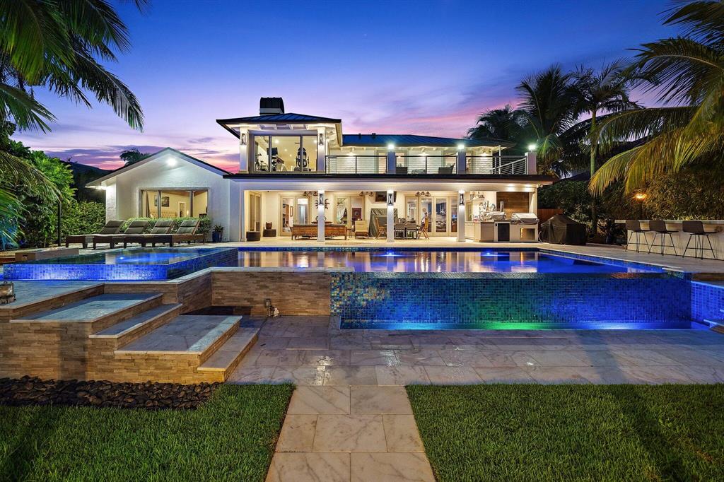 TEQUESTA COUNTRY CLUB - Residential