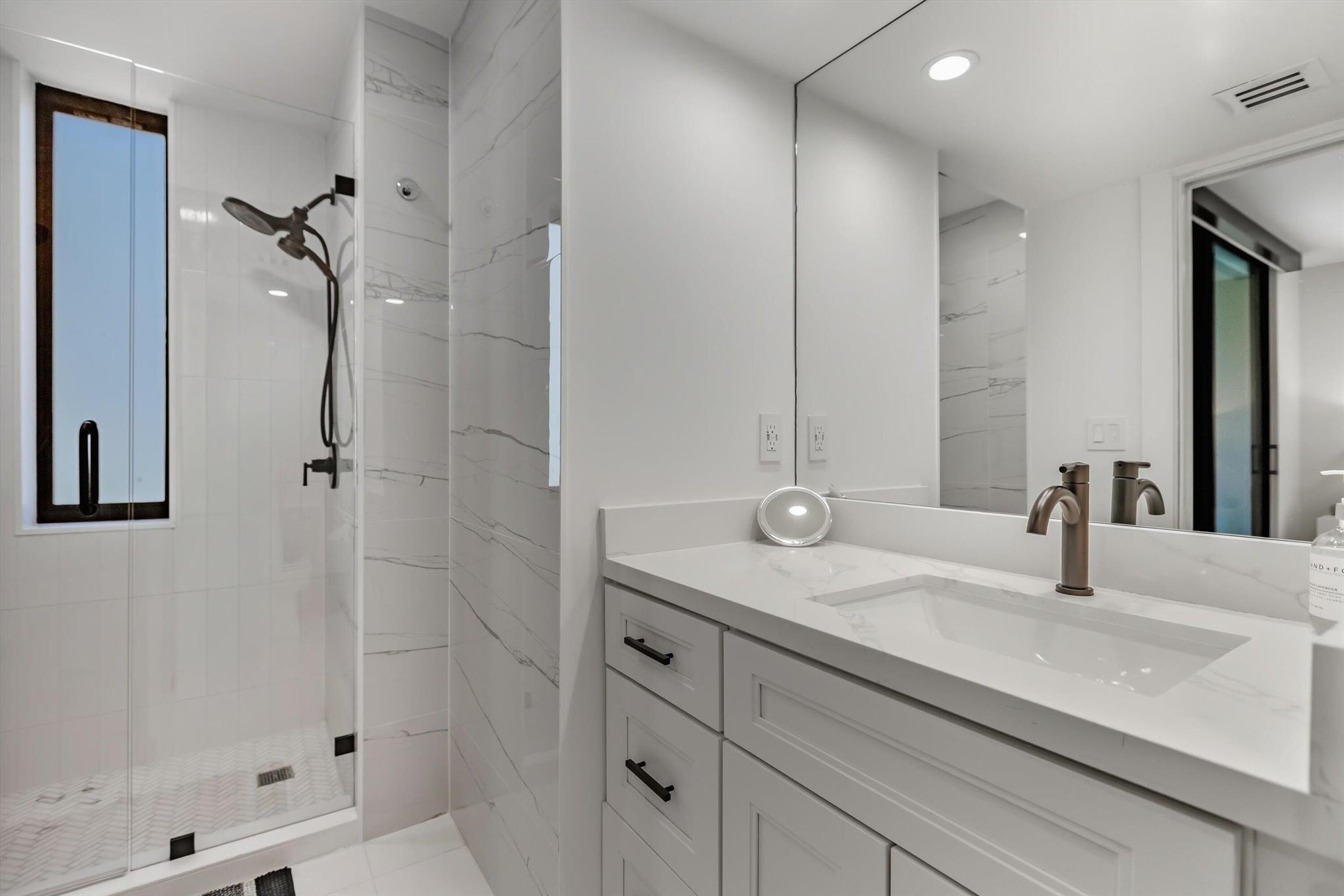 TRAFALGAR OF HIGHLAND BEA - Residential