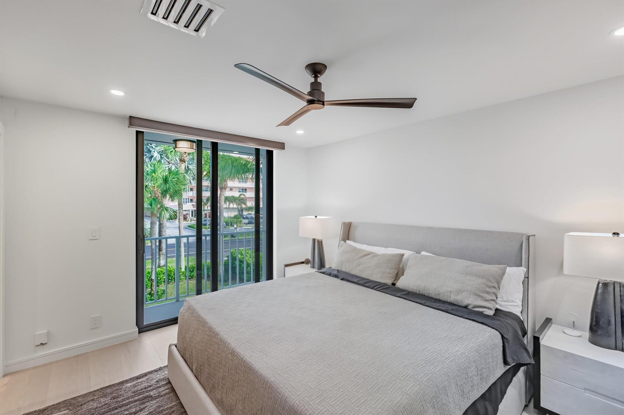 TRAFALGAR OF HIGHLAND BEA - Residential