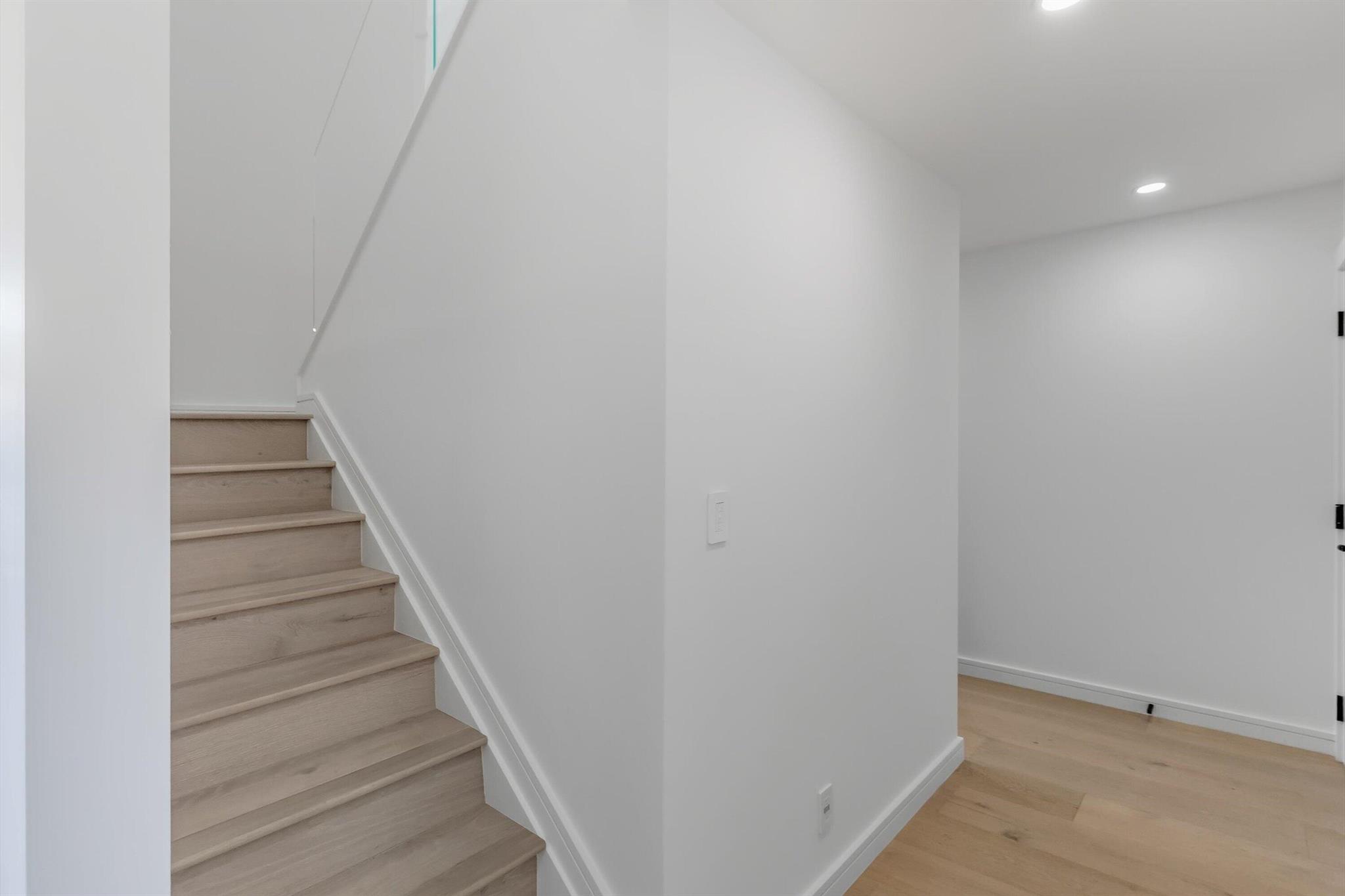 TRAFALGAR OF HIGHLAND BEA - Residential