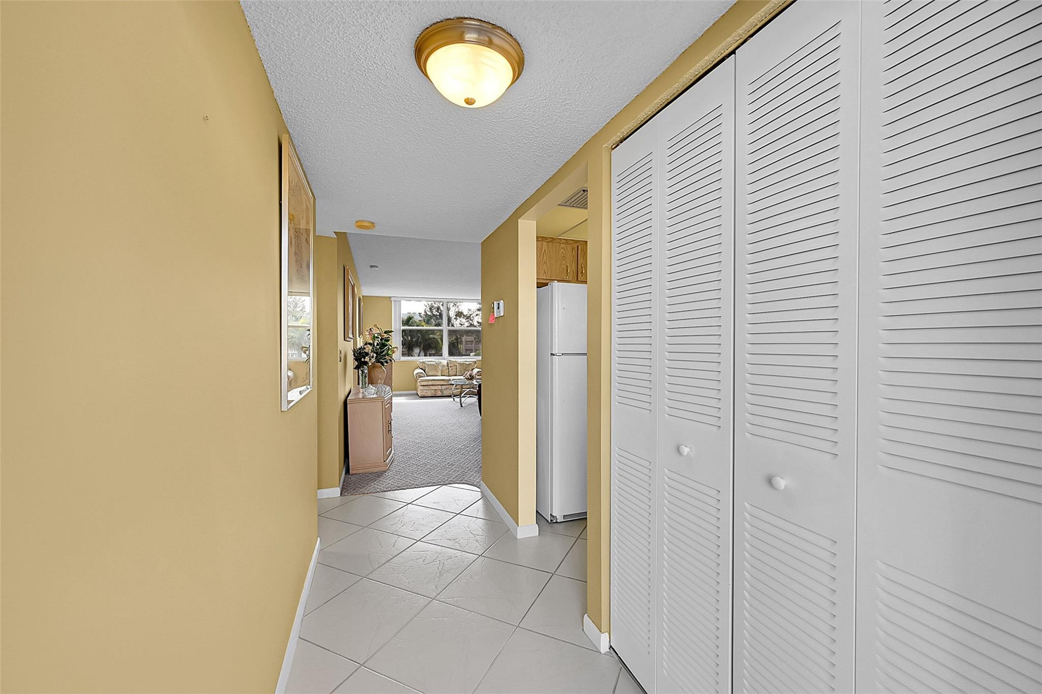 ROYAL PAK GARDENS - Residential