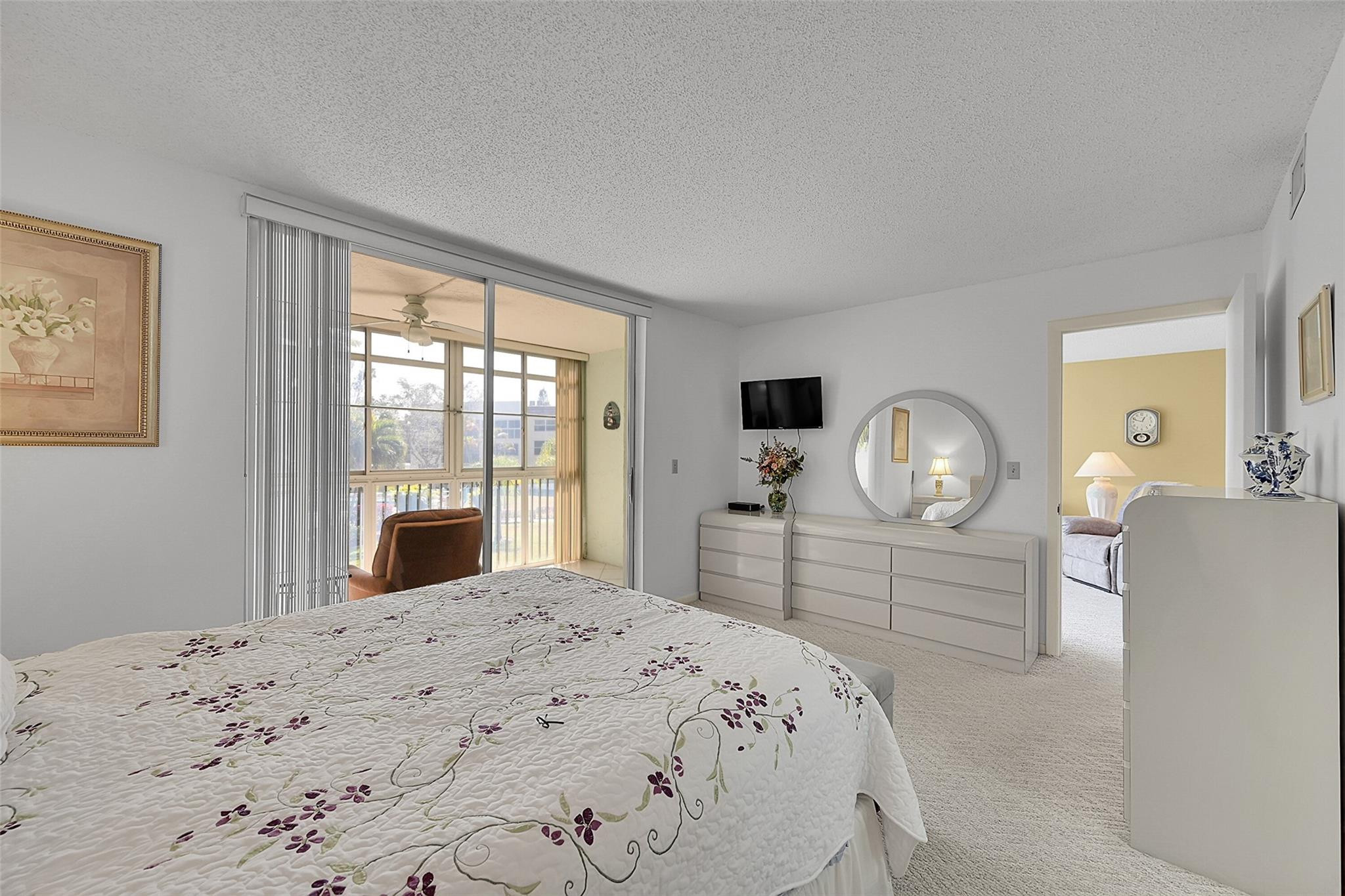 ROYAL PAK GARDENS - Residential