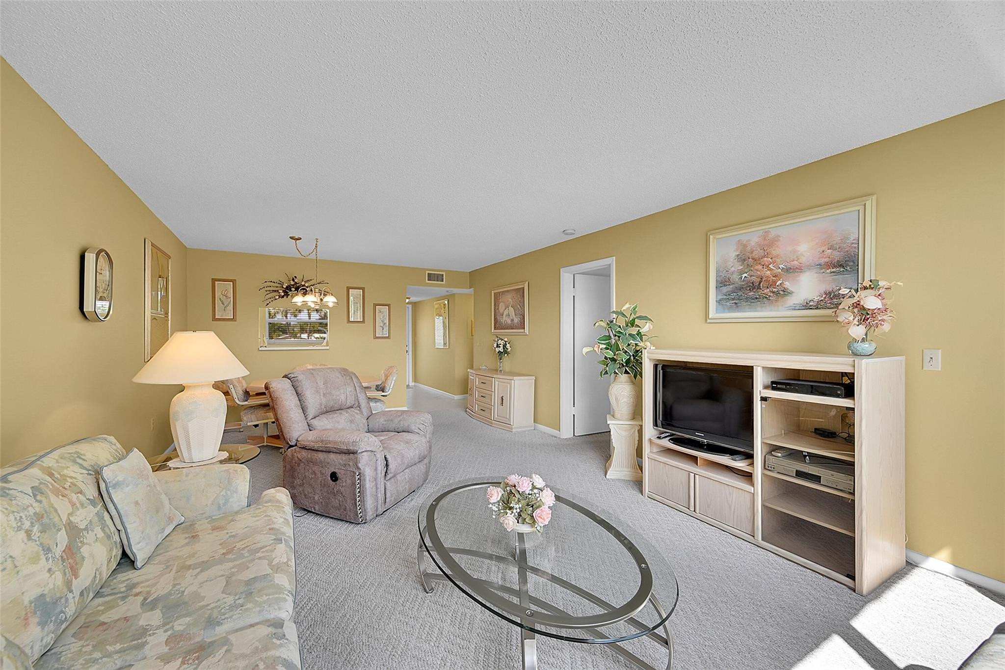 ROYAL PAK GARDENS - Residential