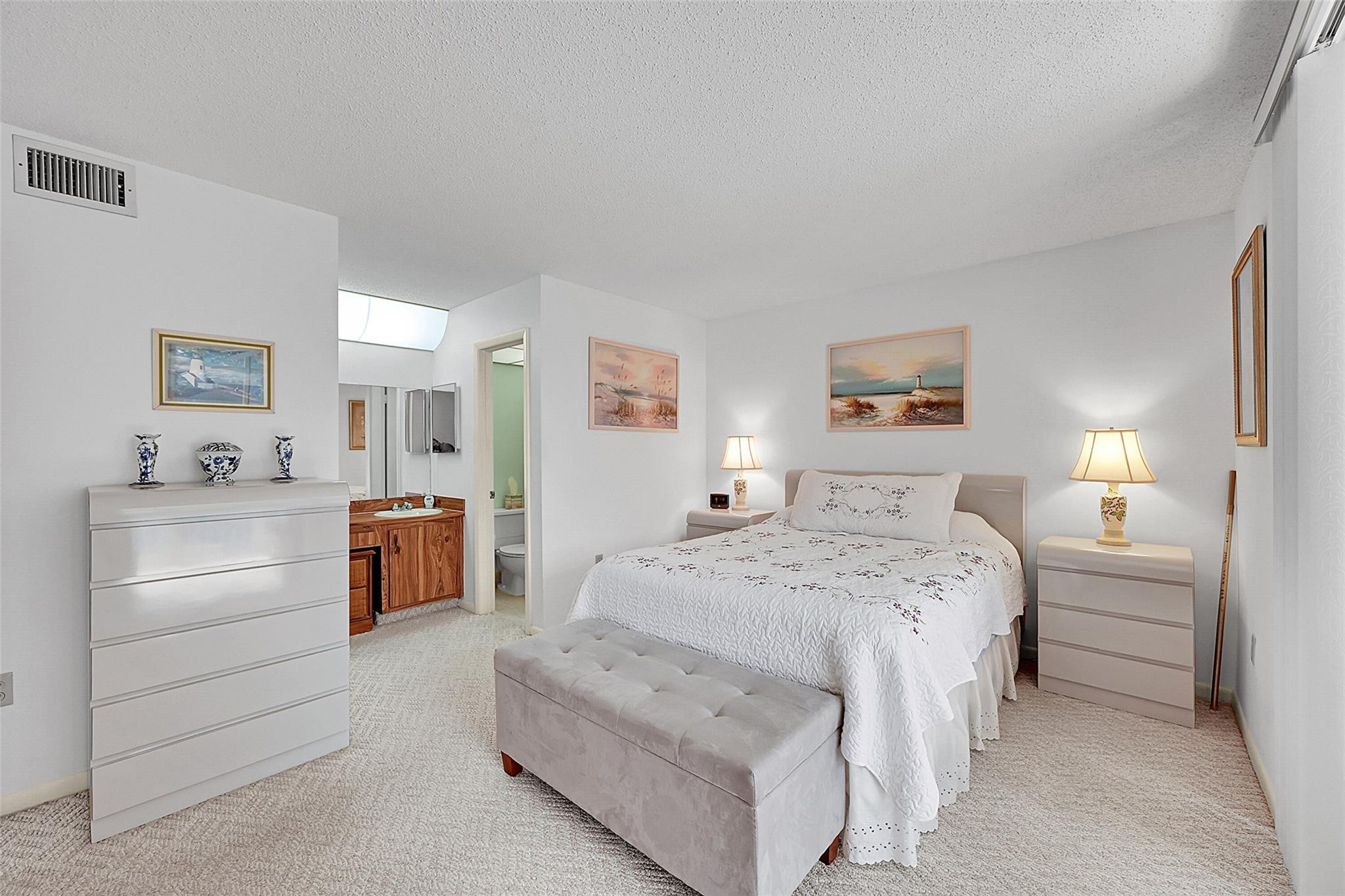 ROYAL PAK GARDENS - Residential