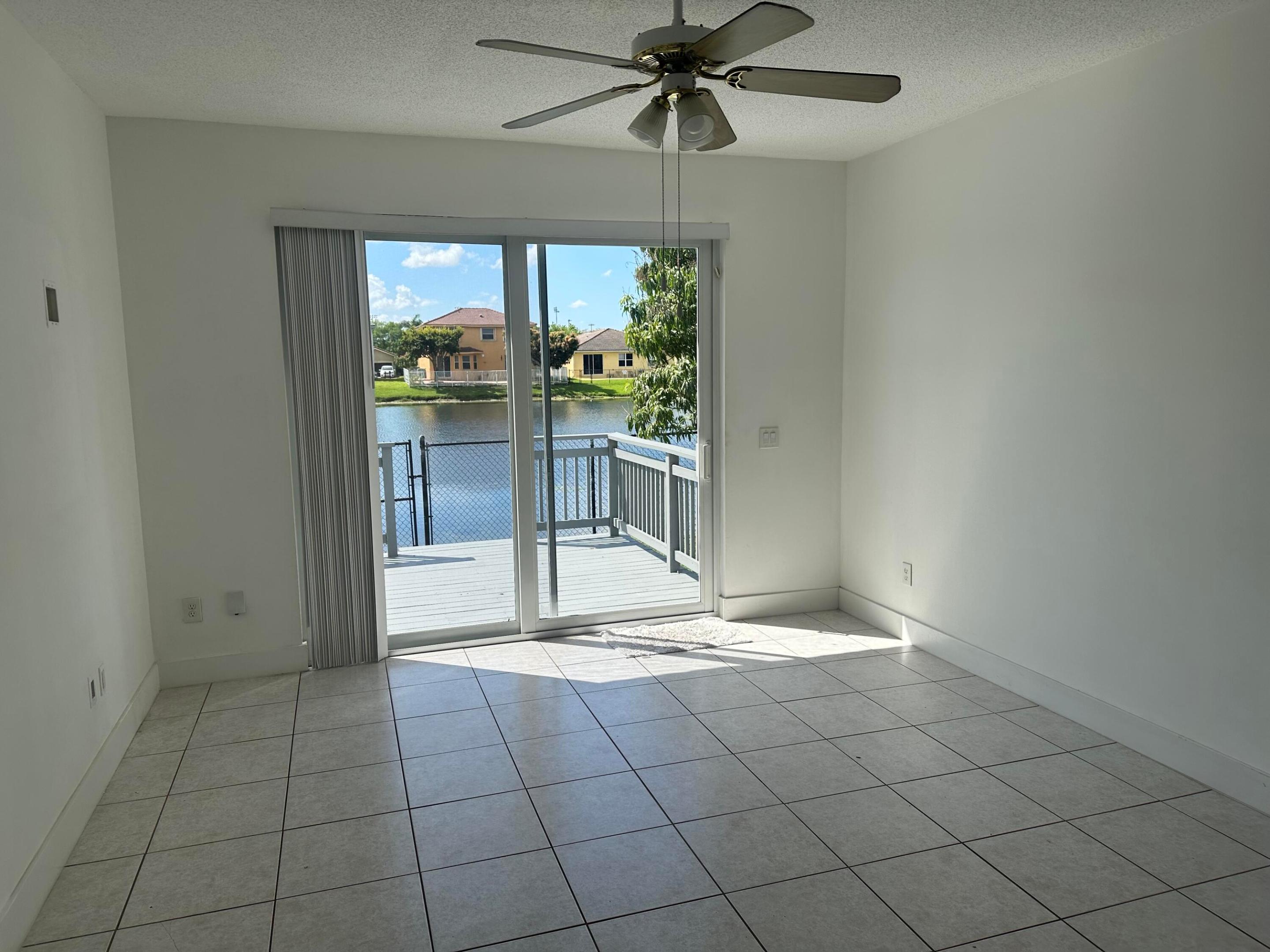 STIRLING PALM ESTATES - Residential Lease