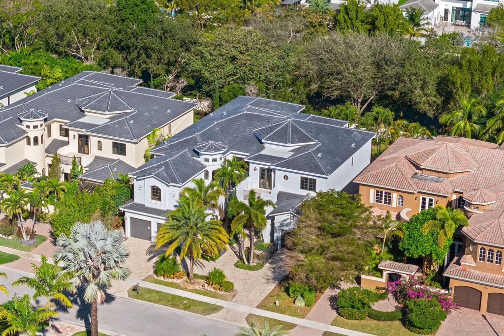 Photo of 17606 Circle Pond Court, Boca Raton, FL 33496 (MLS # B26027312)