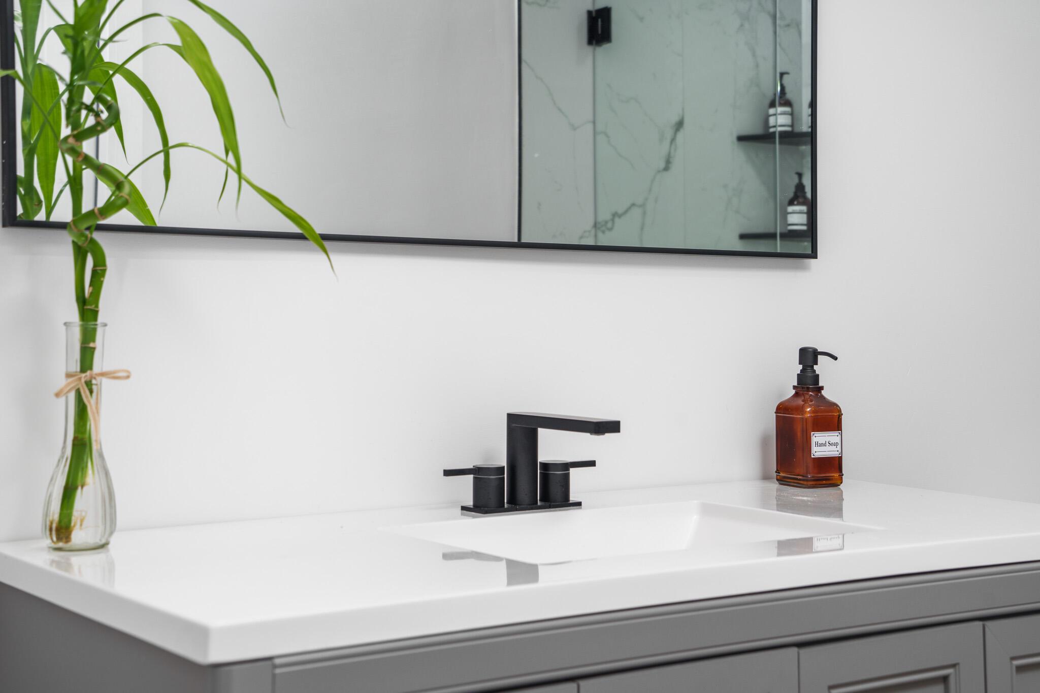 DECARIE - Residential Income