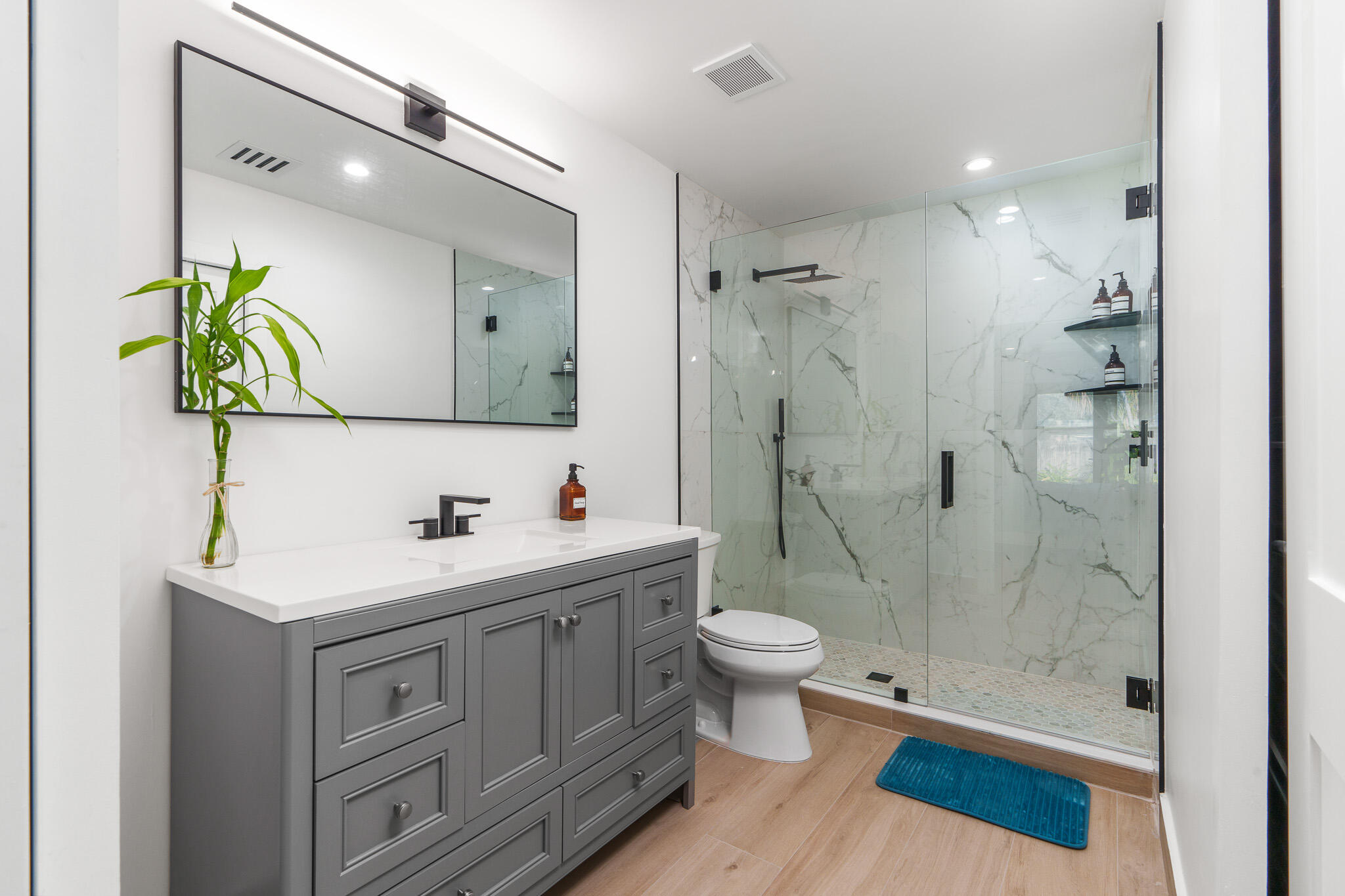 DECARIE - Residential Income