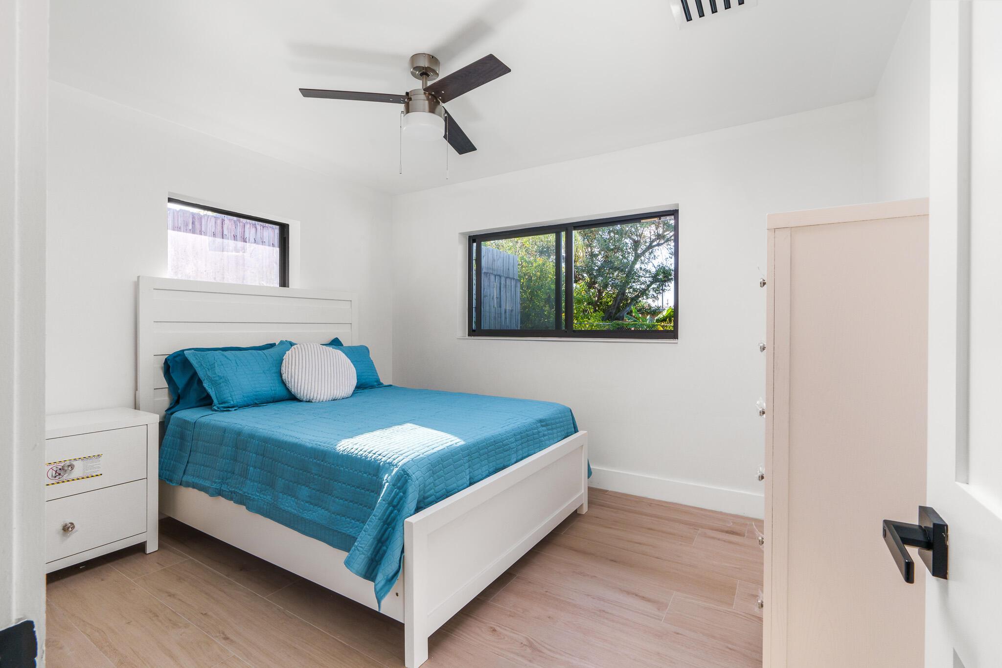 DECARIE - Residential Income